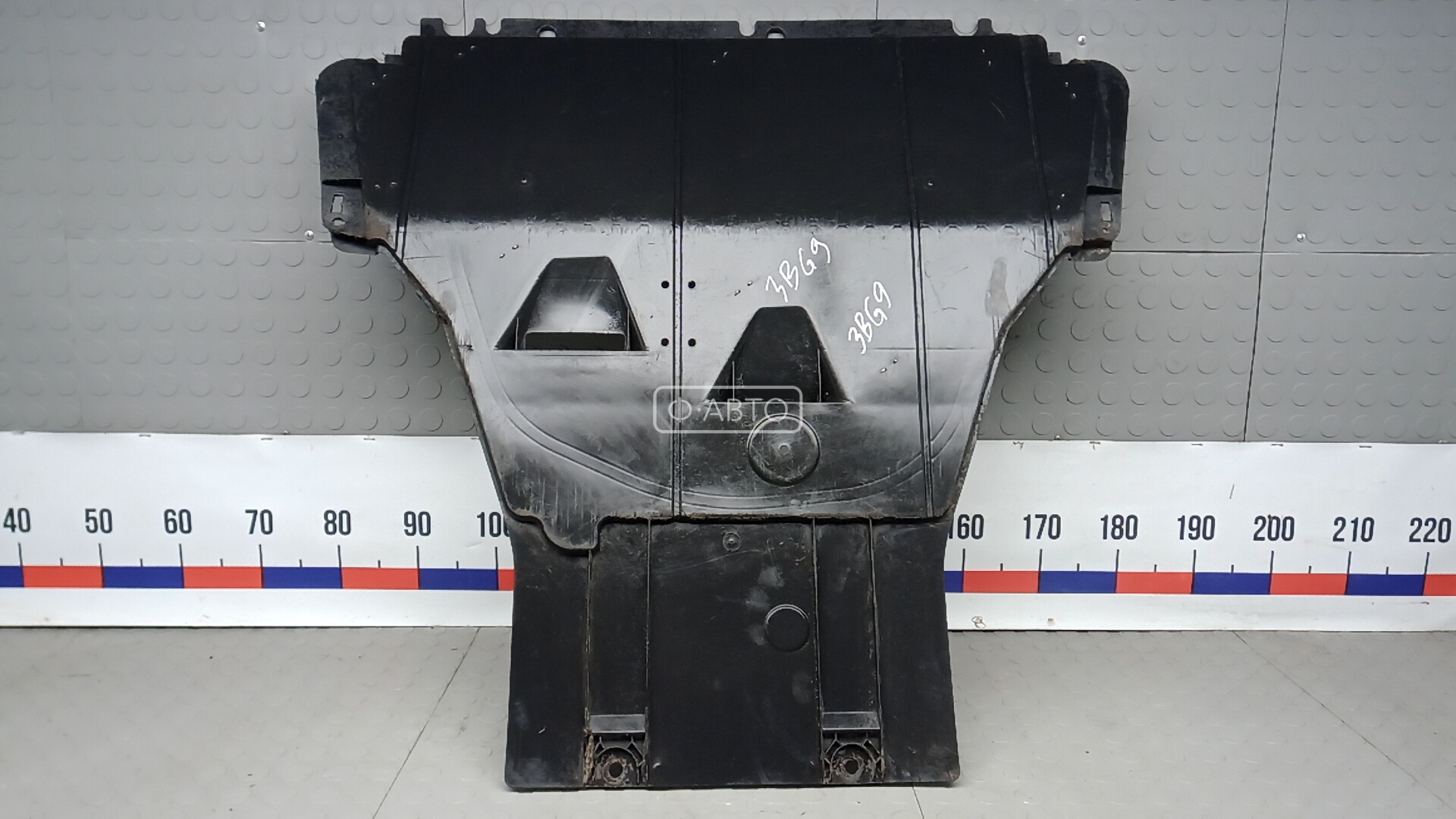 Защита двигателя нижняя (поддона)