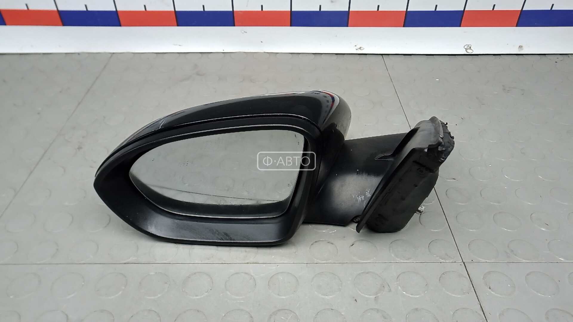 Зеркало наружное левое