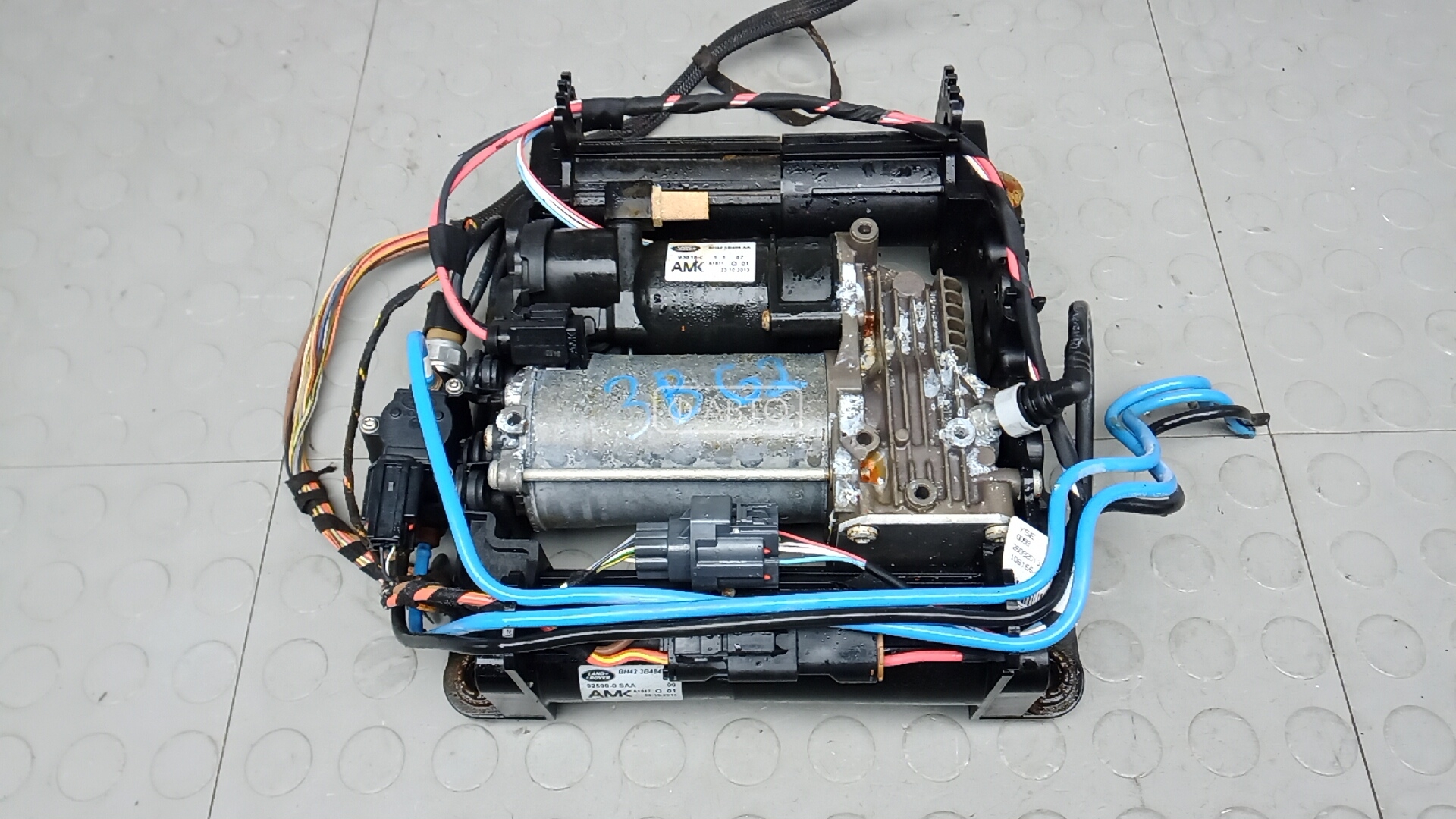 Компрессор пневмоподвески