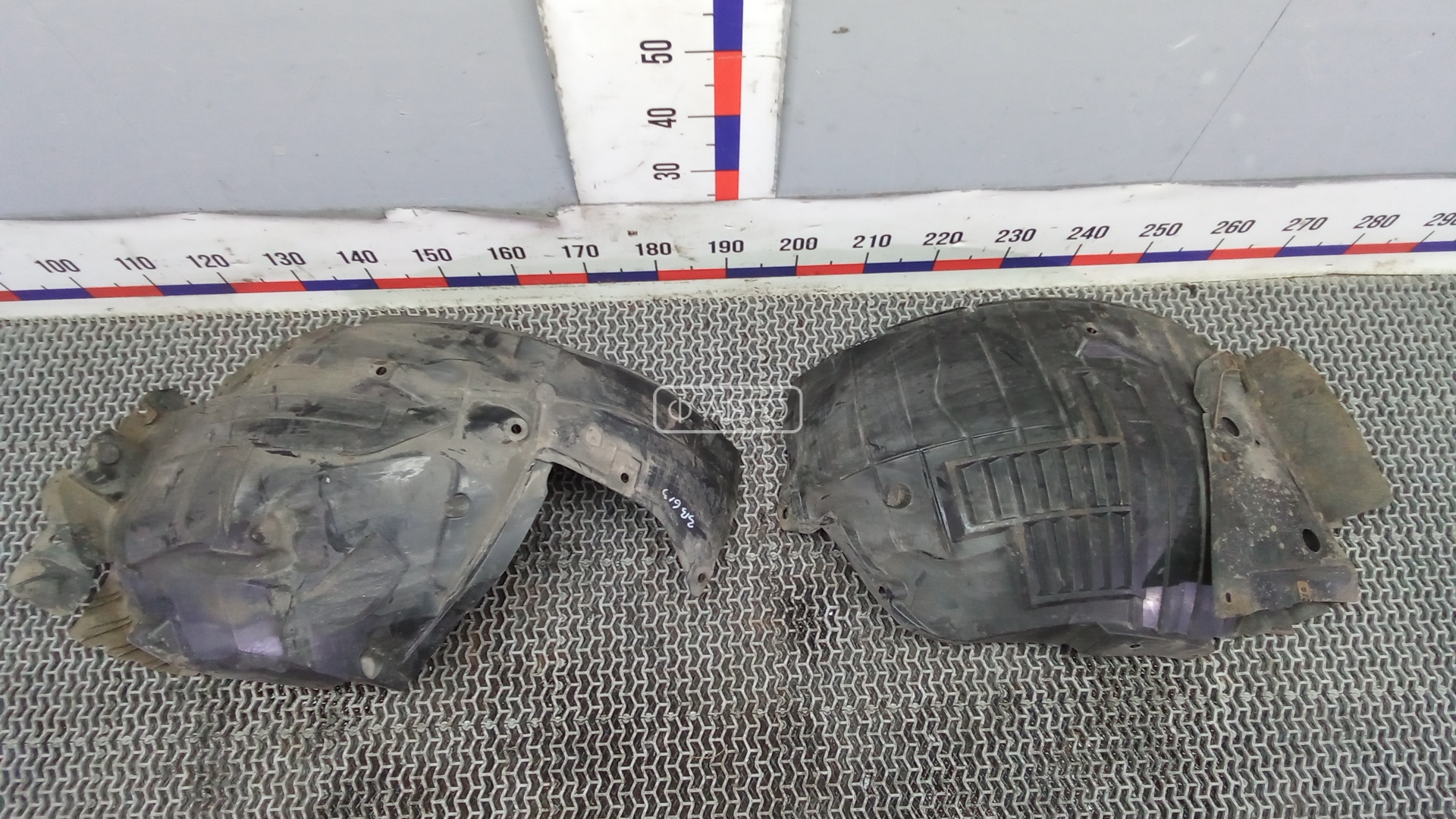 Защита арок (защита крыла, подкрылок) передняя левая