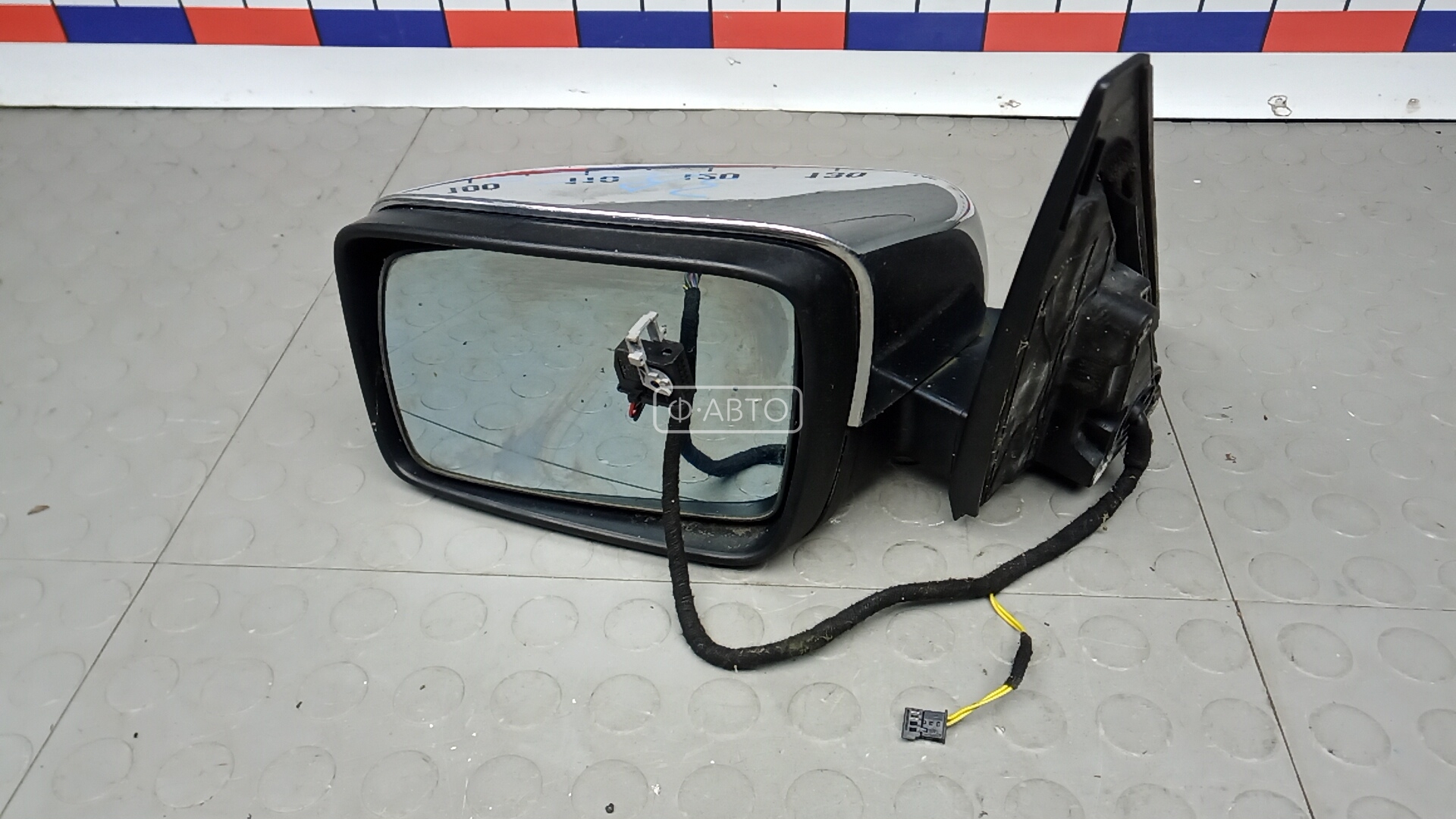 Зеркало наружное левое