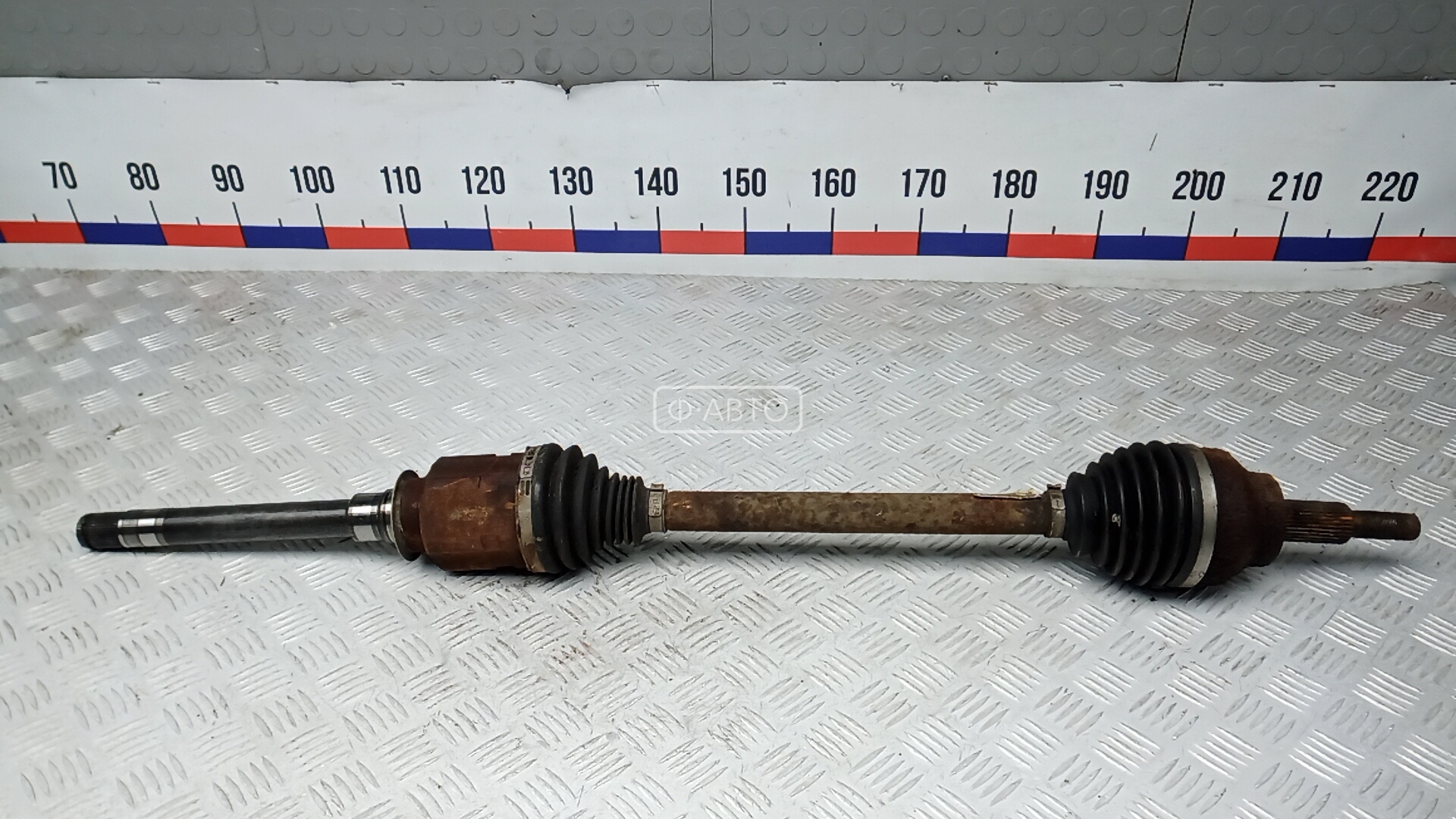 Привод передний правый