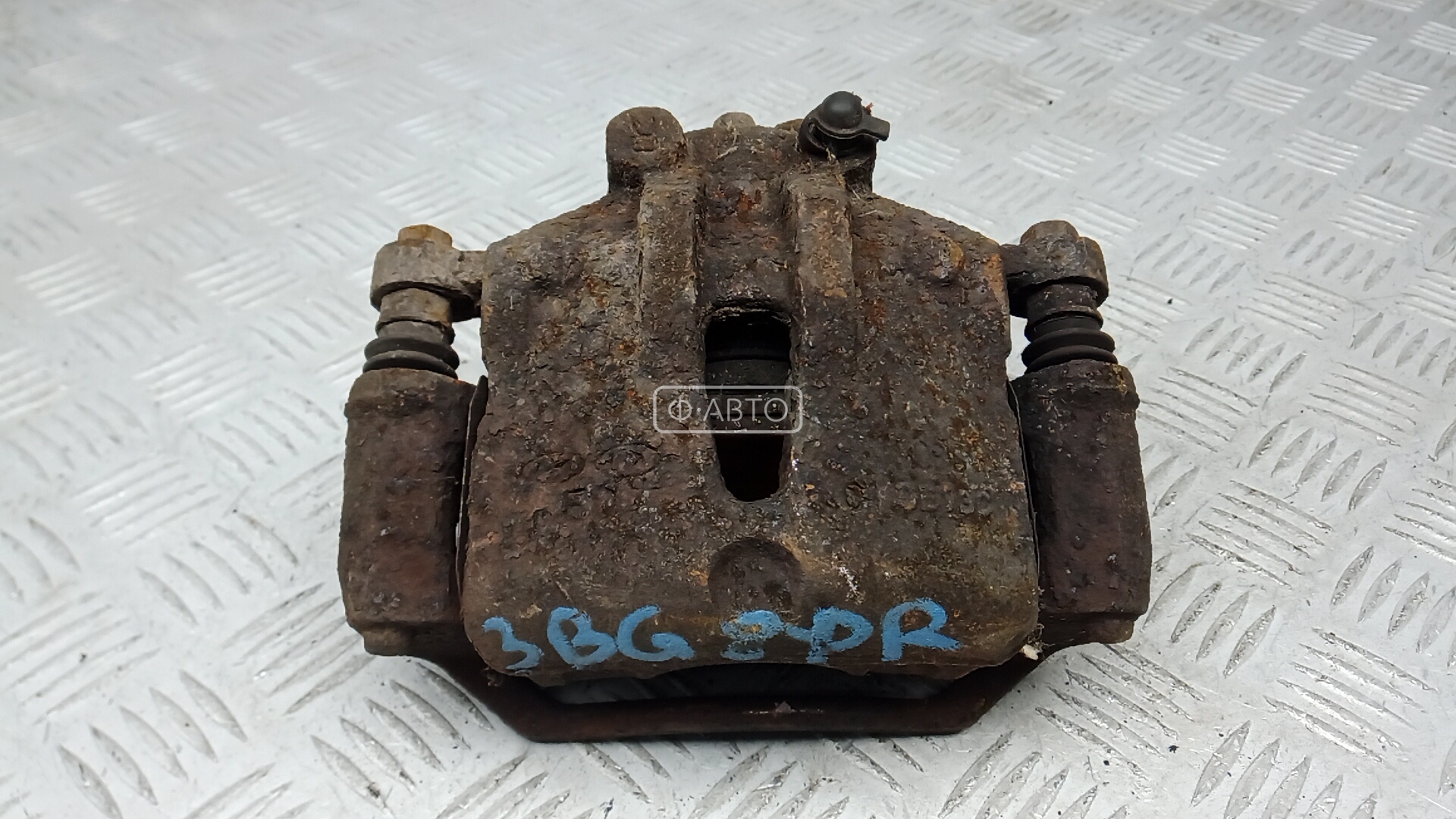 Суппорт тормозной передний правый