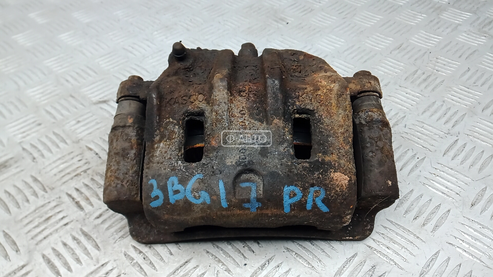 Суппорт тормозной передний правый