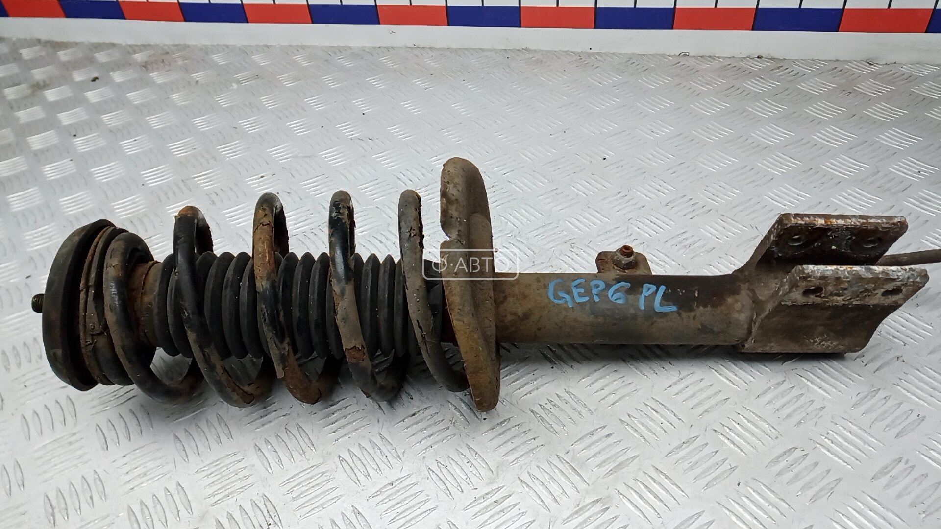 Стойка передняя левая