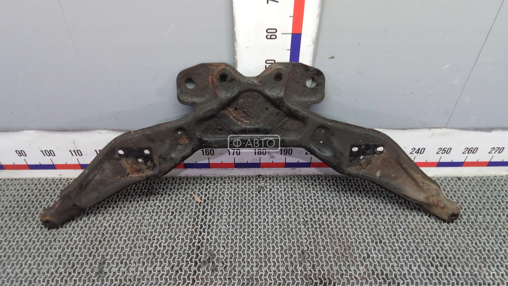 Балка подвески передняя