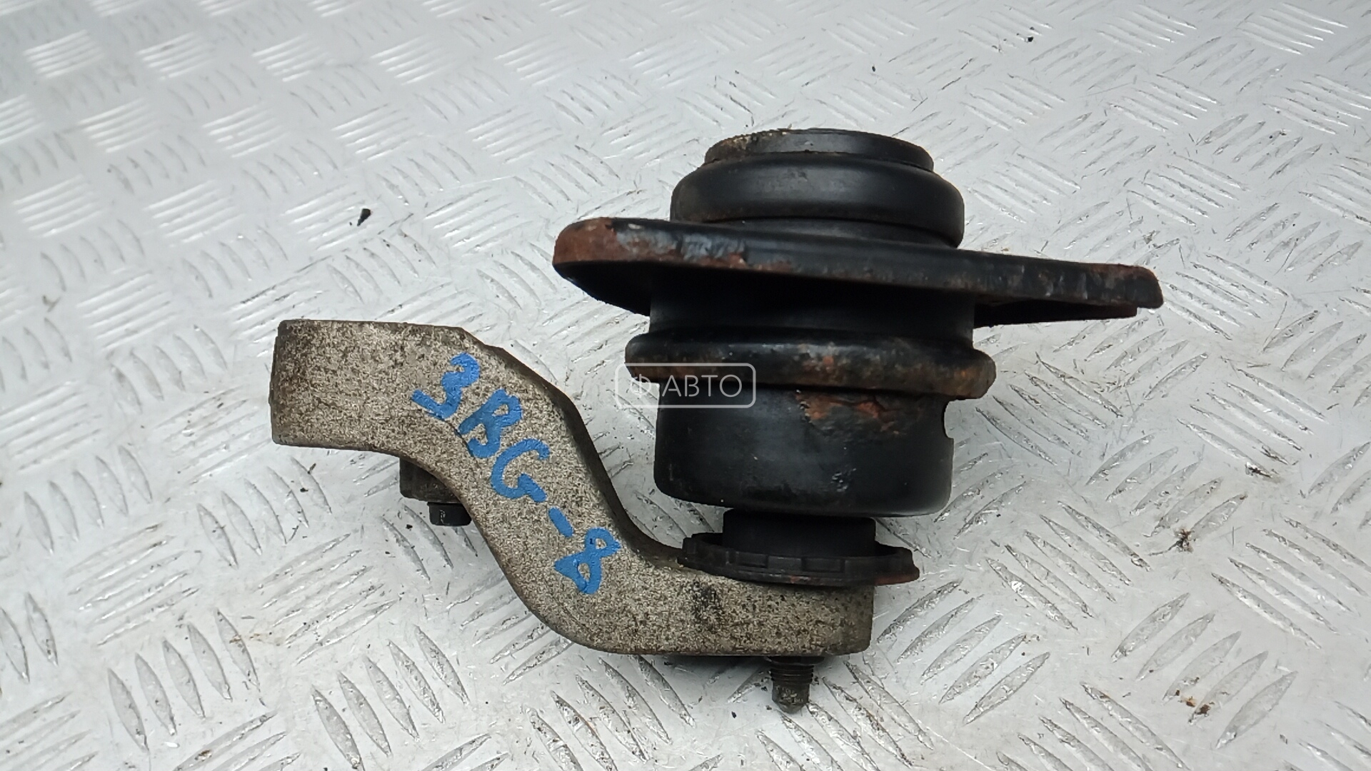 Подушка двигателя бензиновая