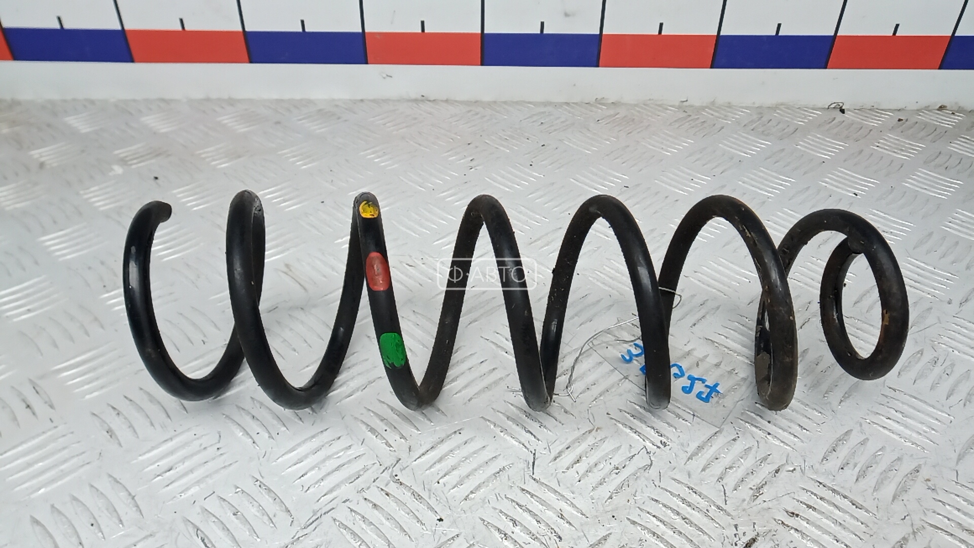 Пружина задняя