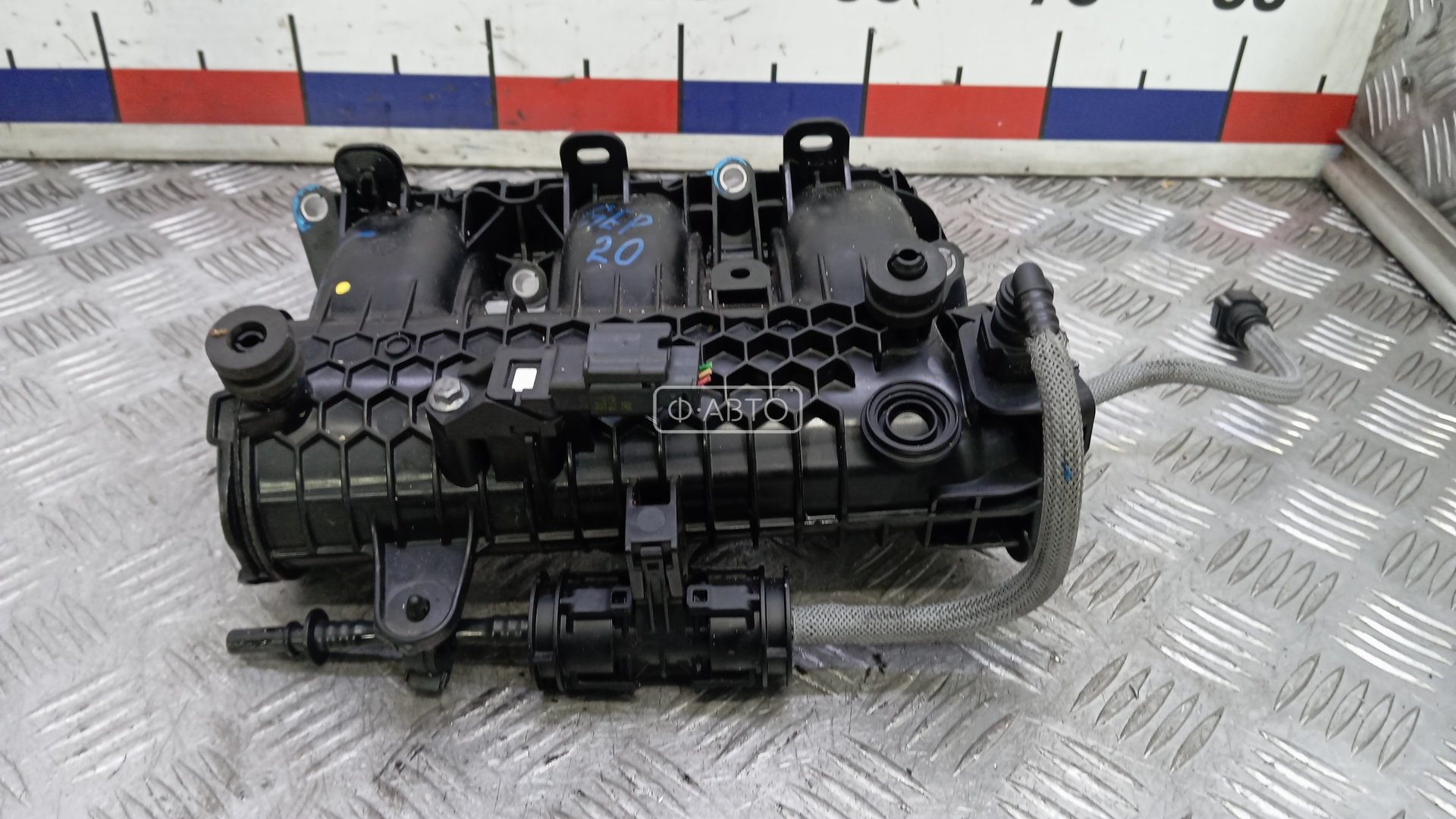 Впускной коллектор бензиновый