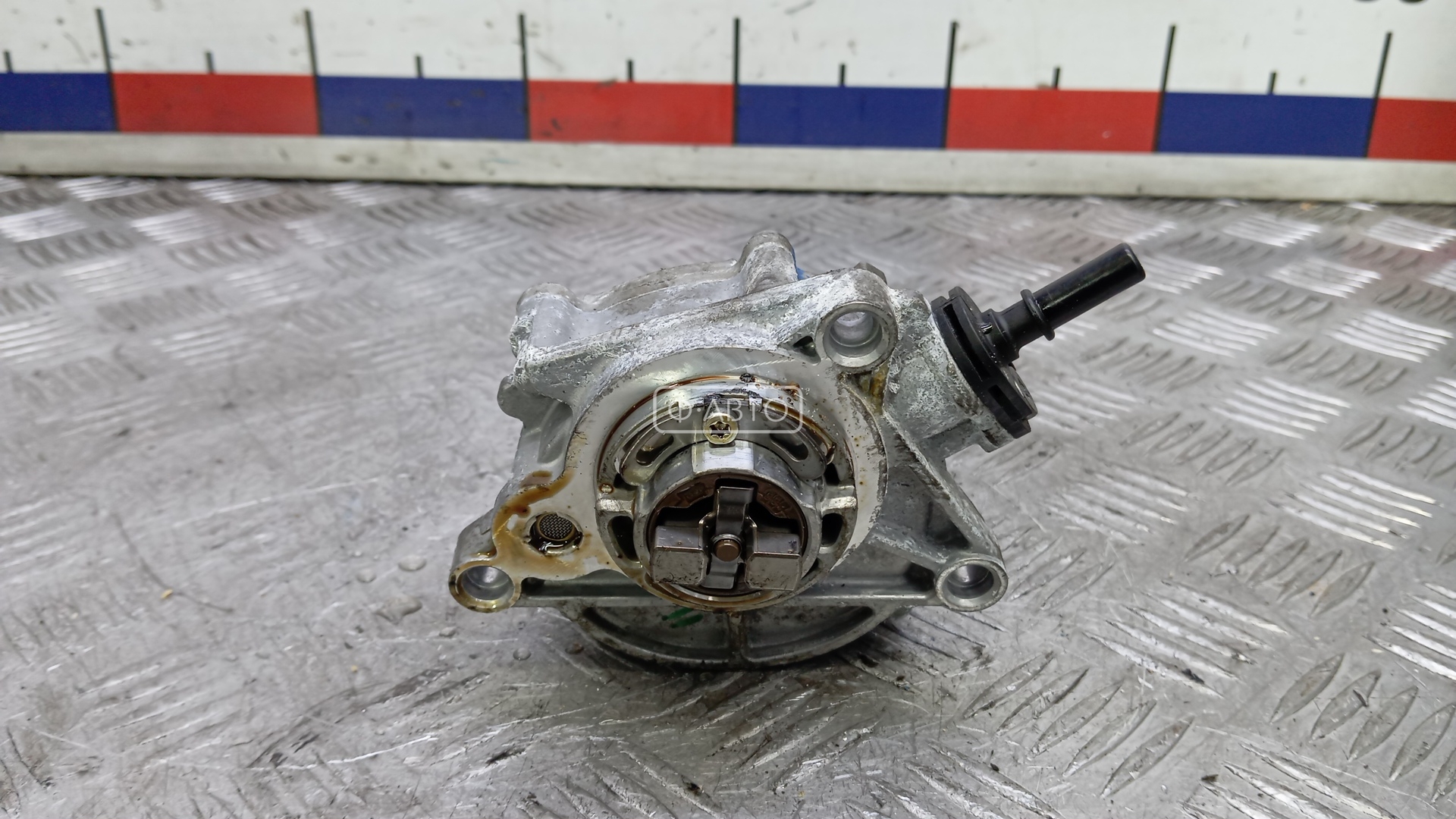 Насос вакуумный