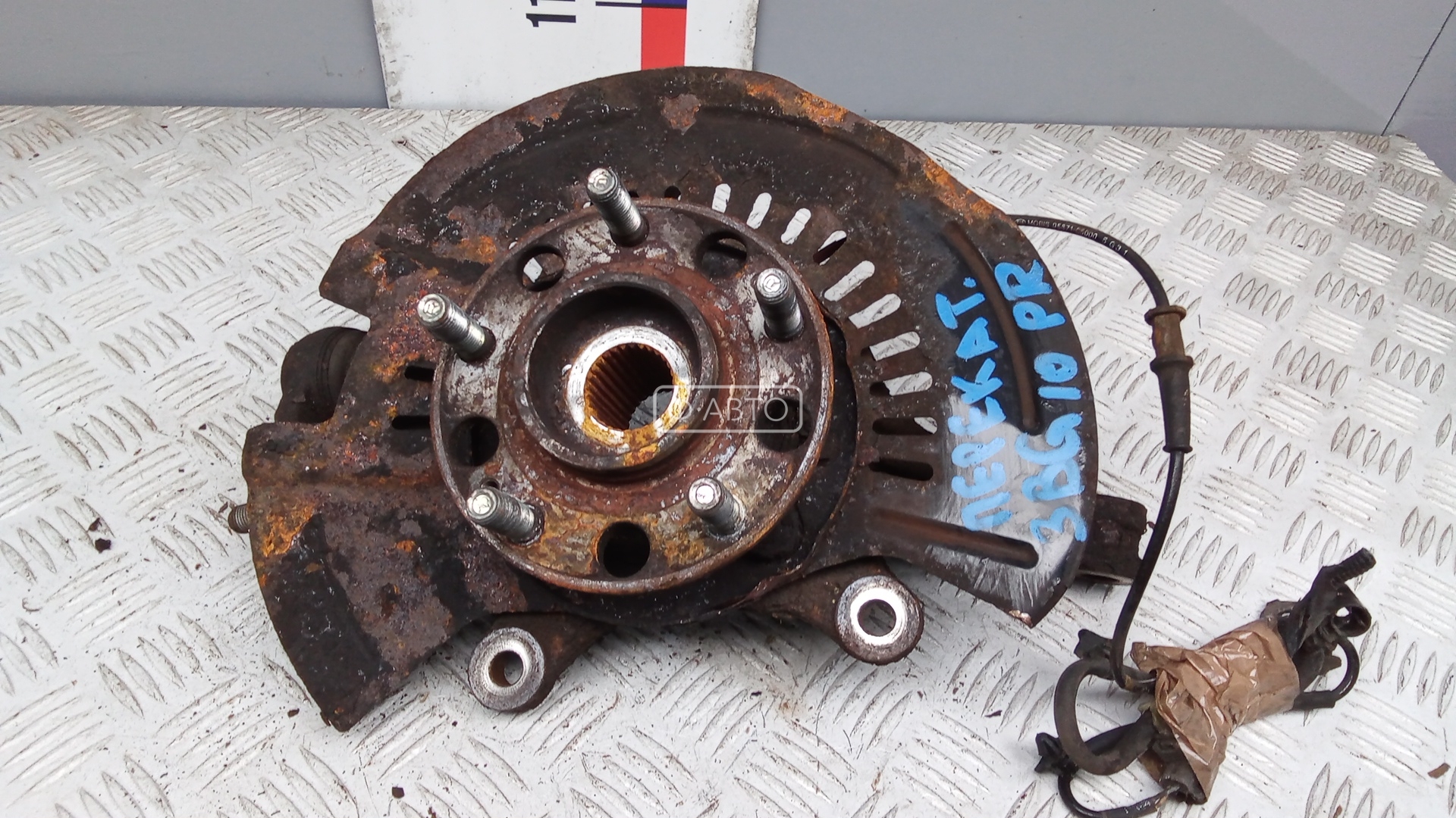 Ступица передняя правая