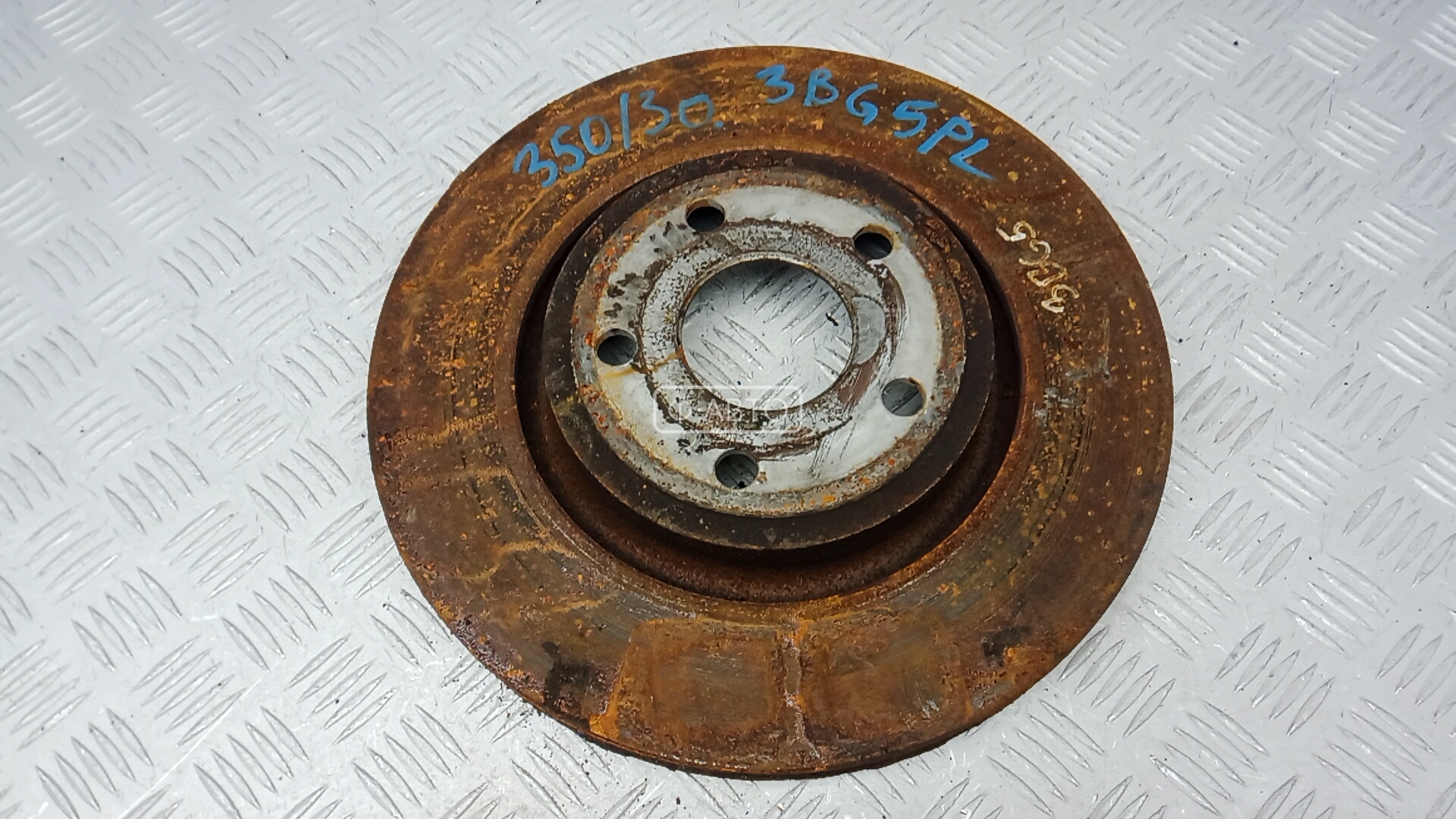 Диск тормозной передний