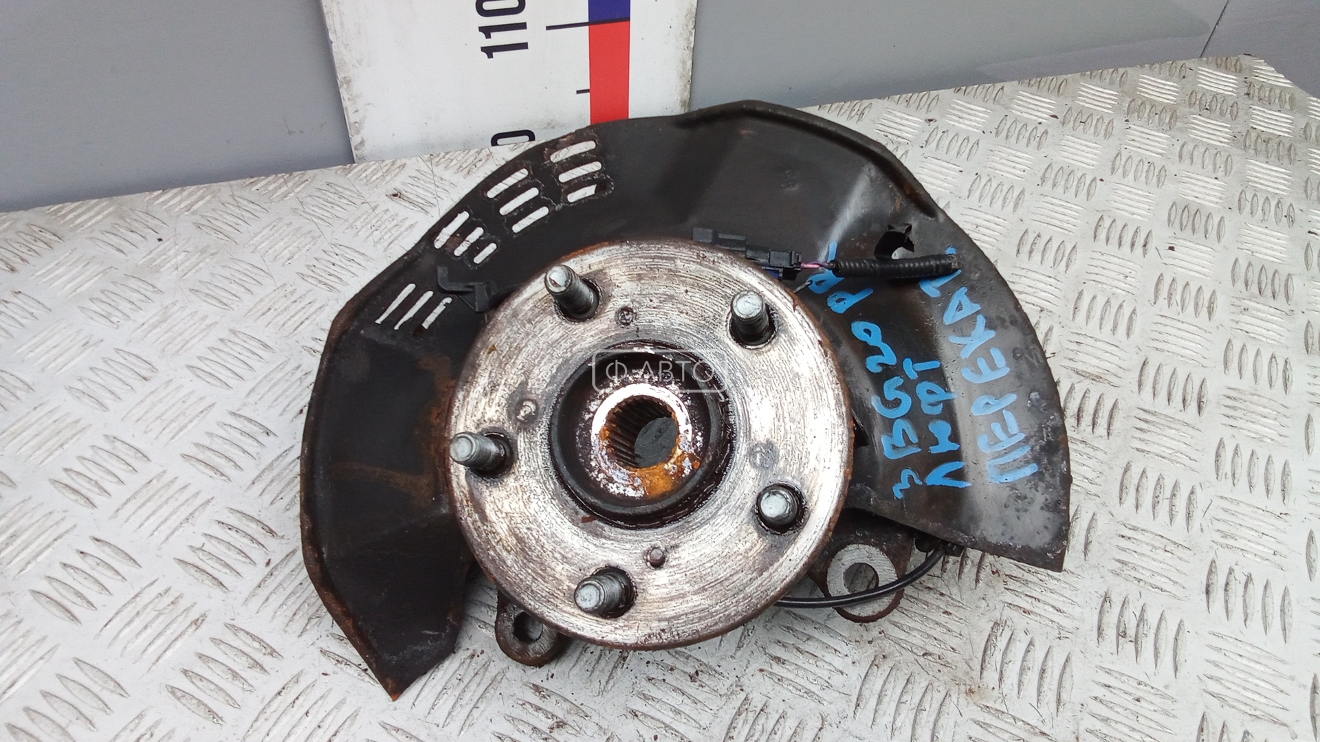 Ступица передняя правая