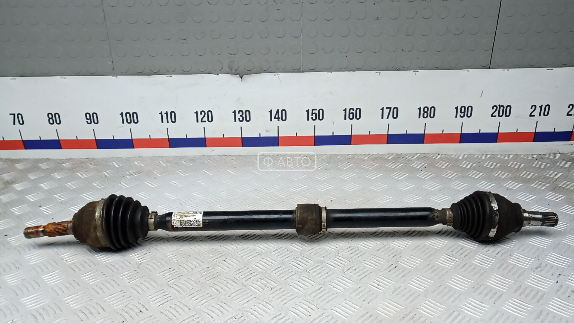 Привод передний правый