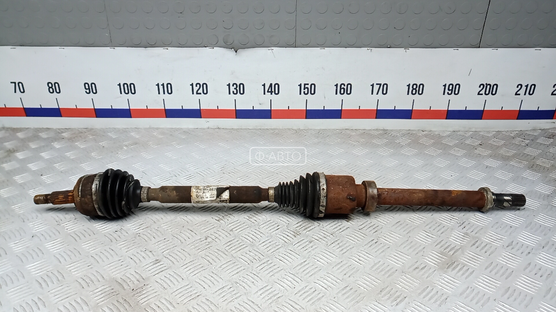 Привод передний правый