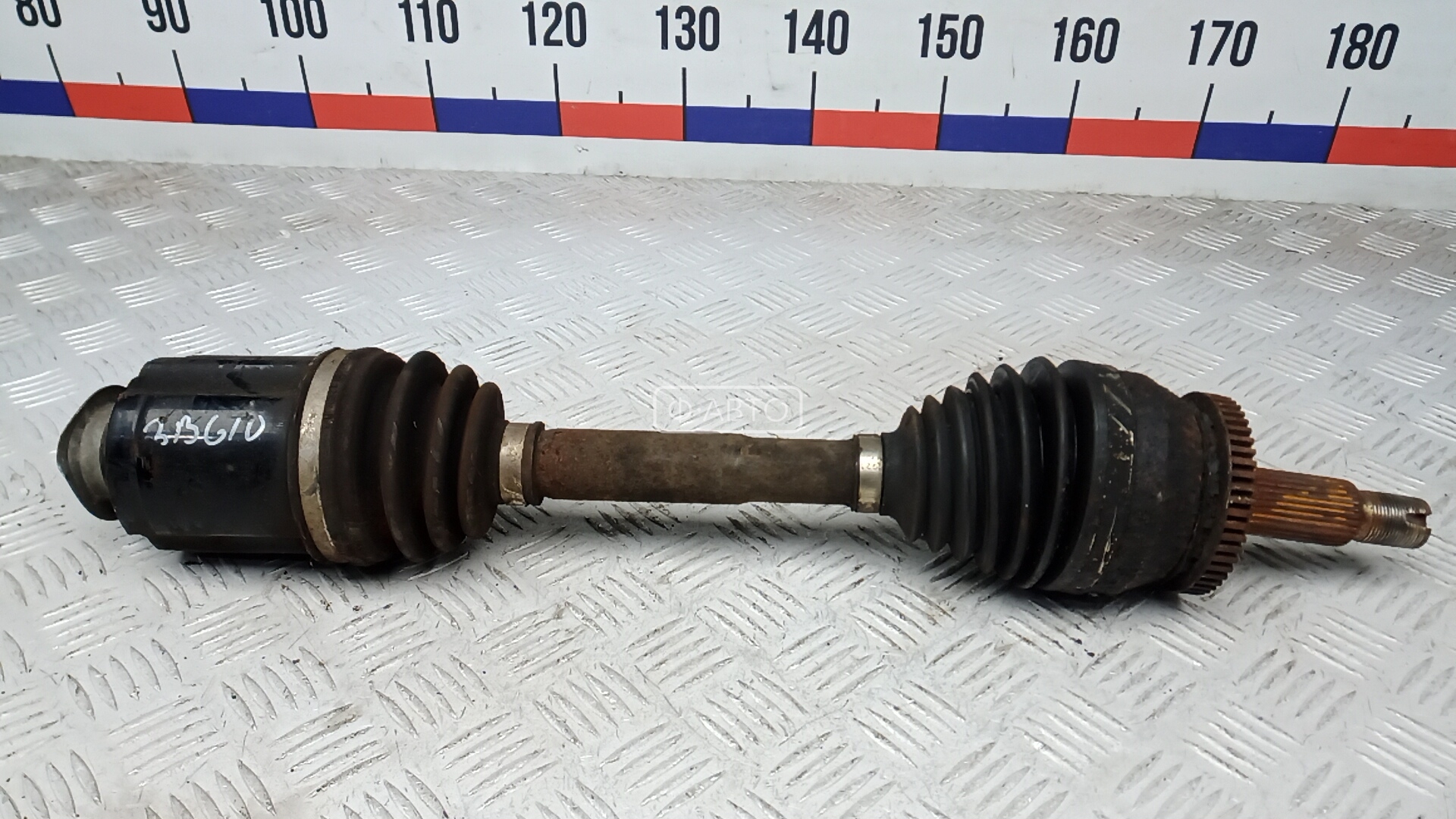 Привод передний правый