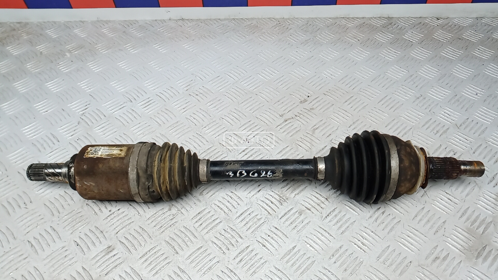 Привод передний левый