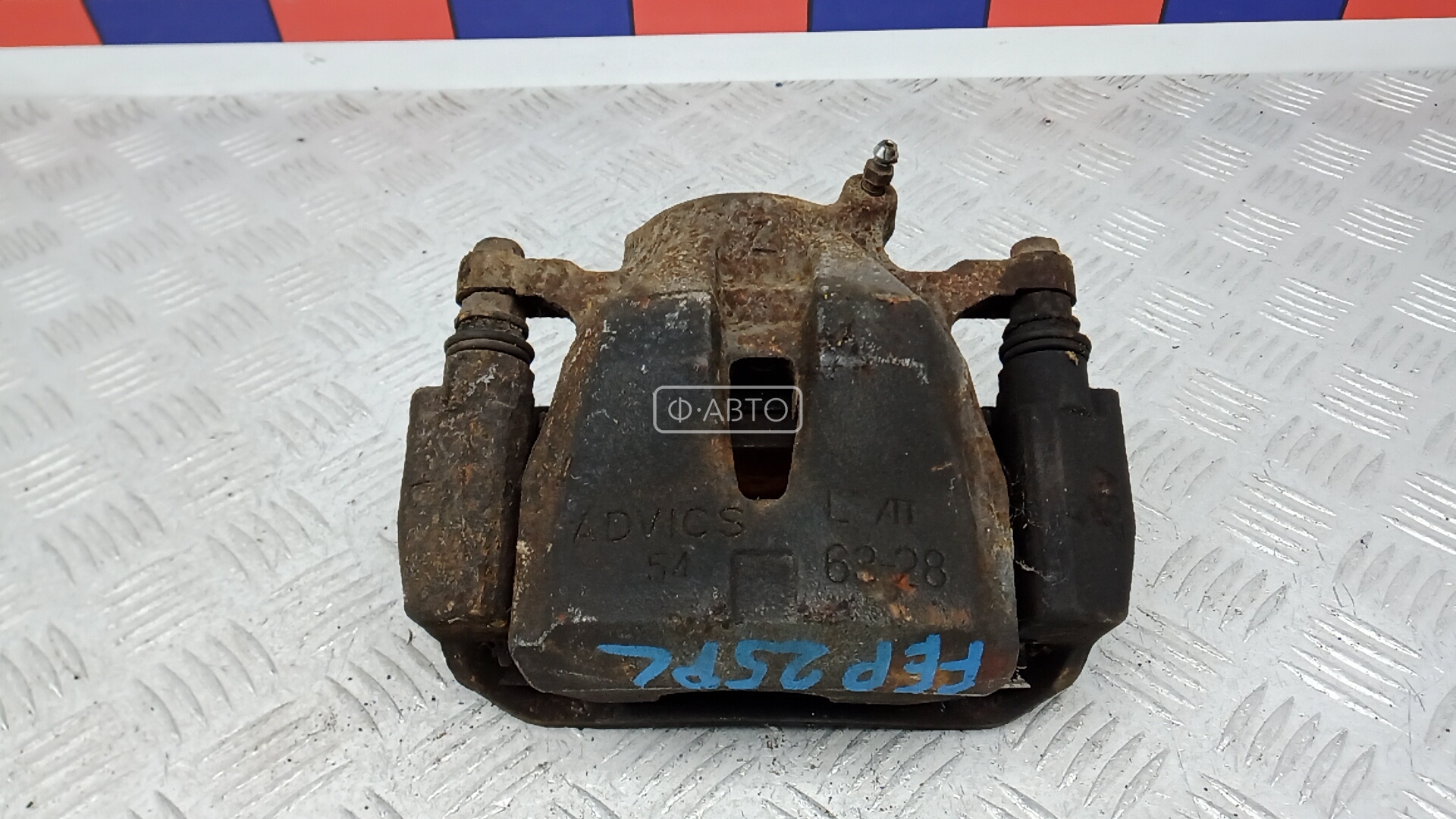 Суппорт тормозной передний левый