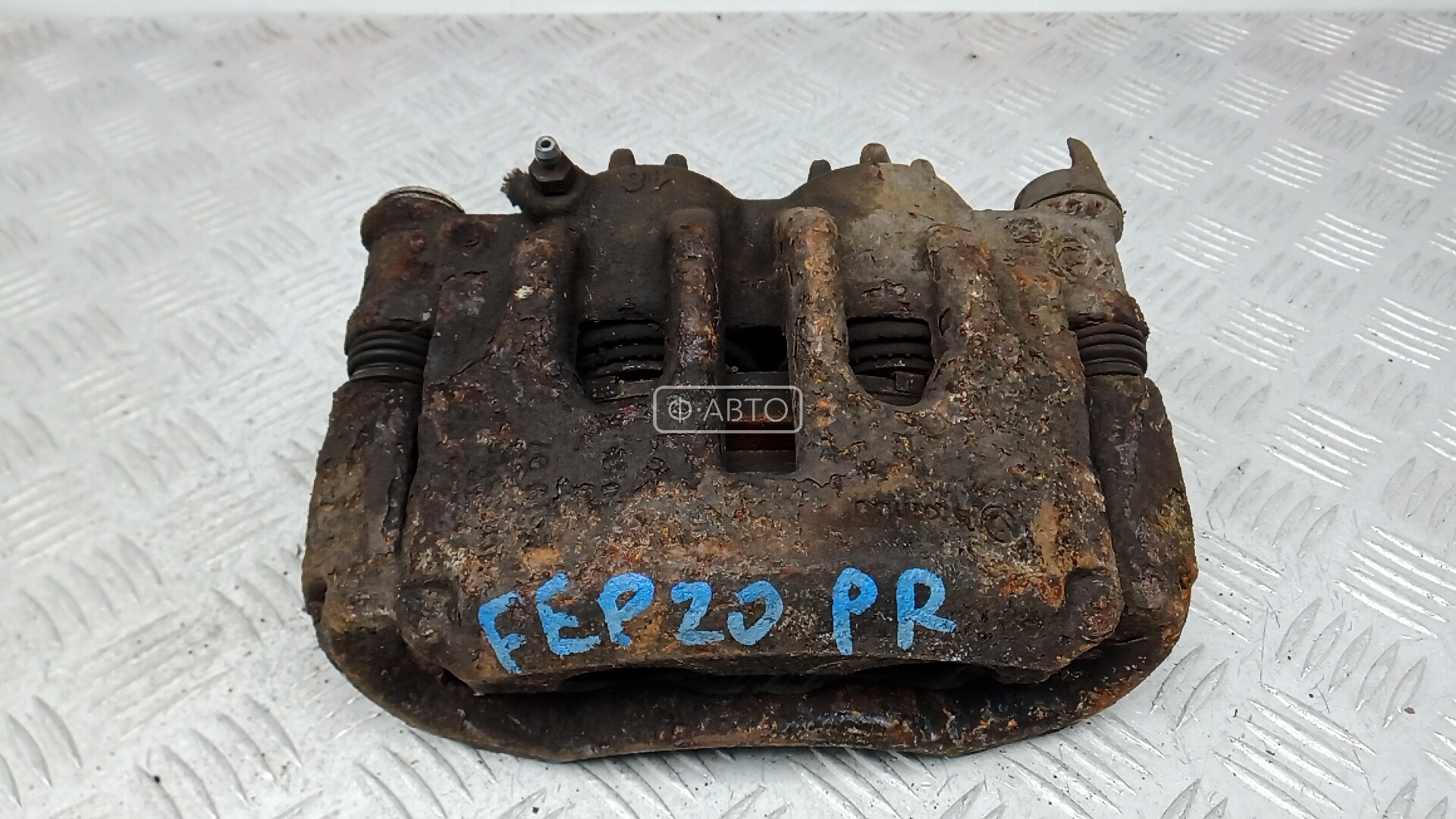 Суппорт тормозной передний правый