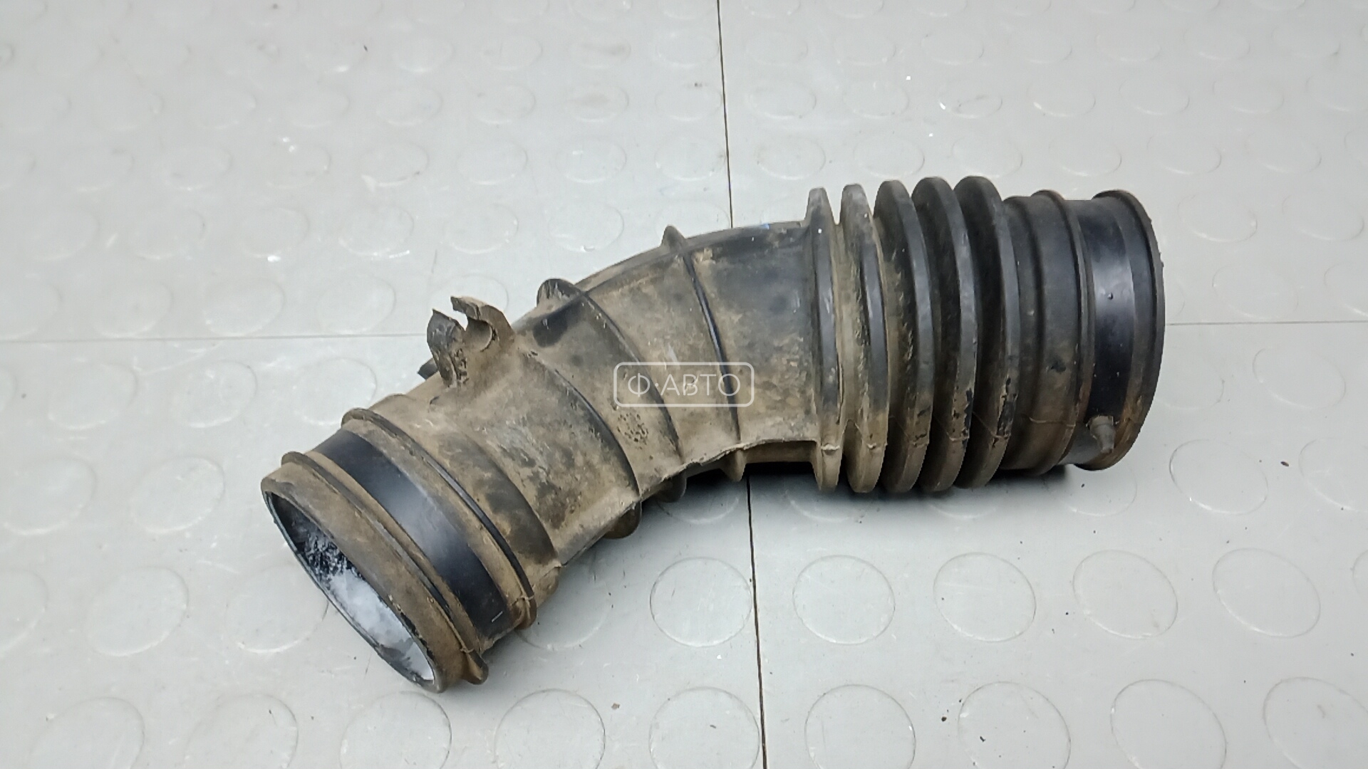 Патрубок воздушного фильтра