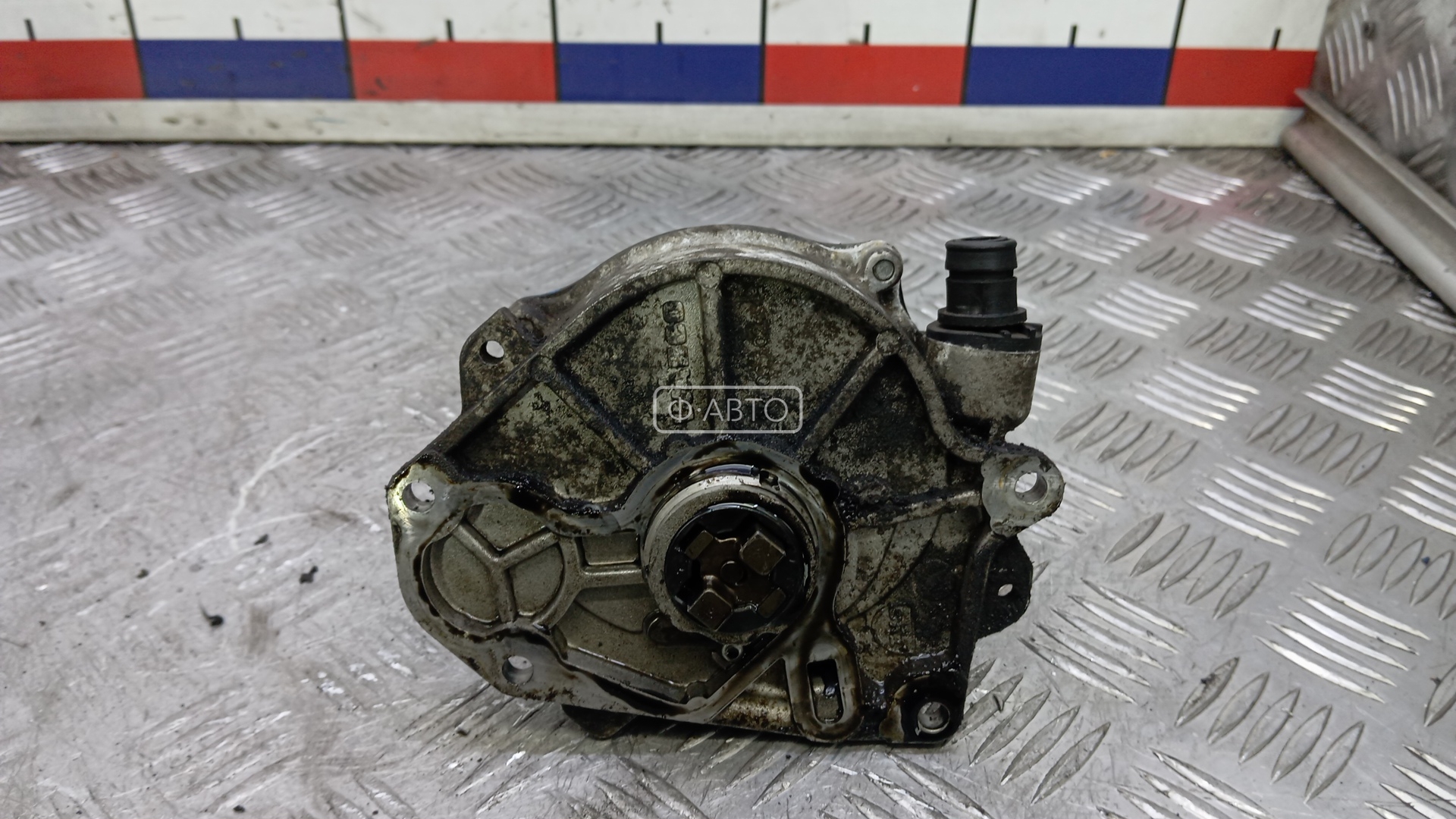 Насос вакуумный