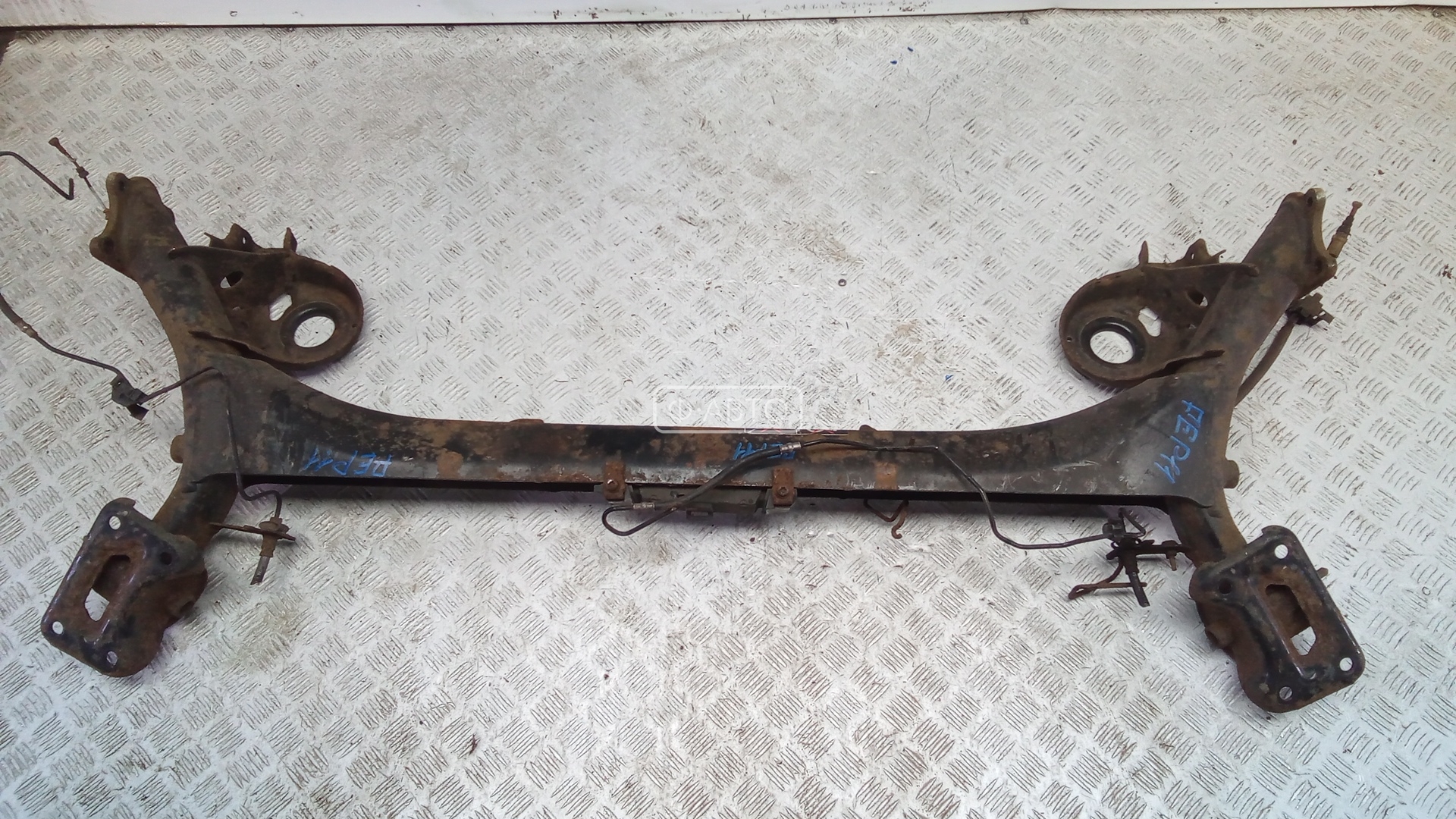 Балка задняя