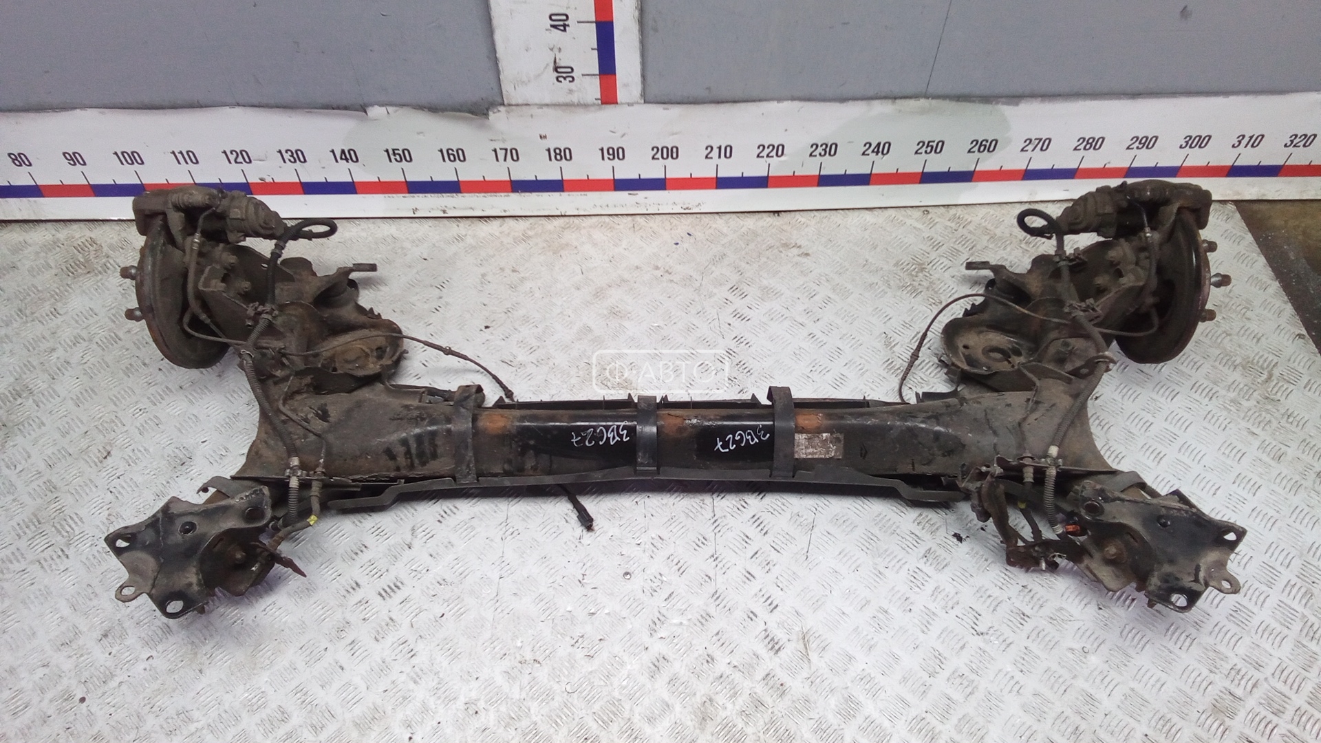 Балка задняя