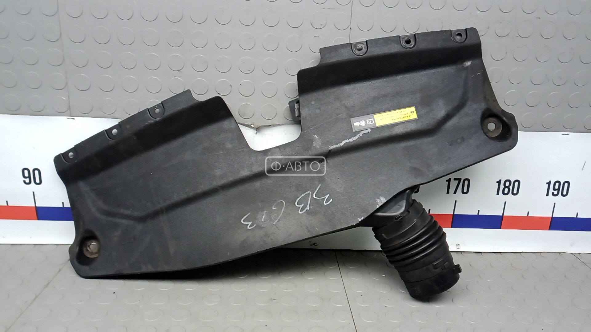 Рамка капота