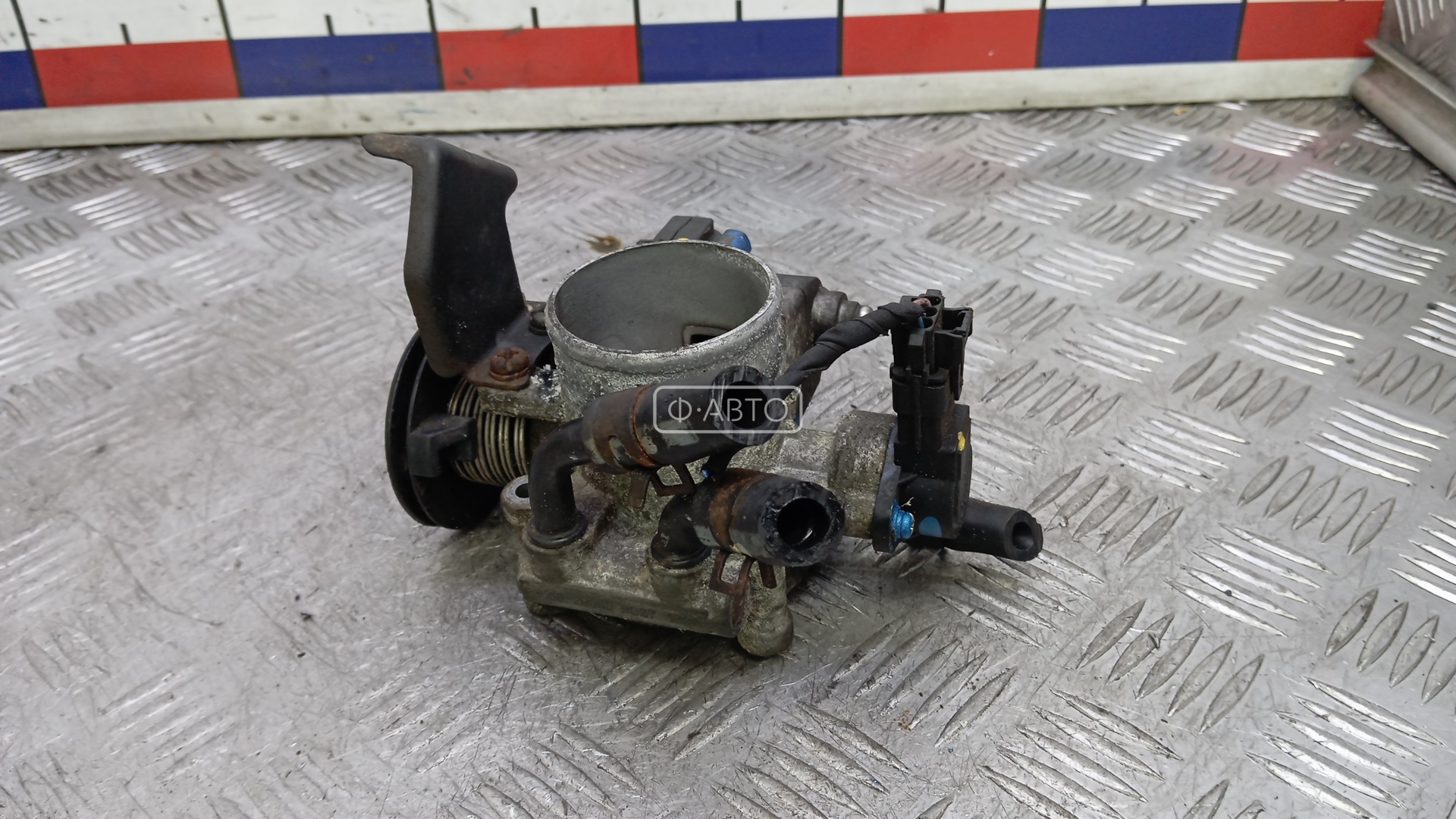 Дроссельная заслонка бензиновая