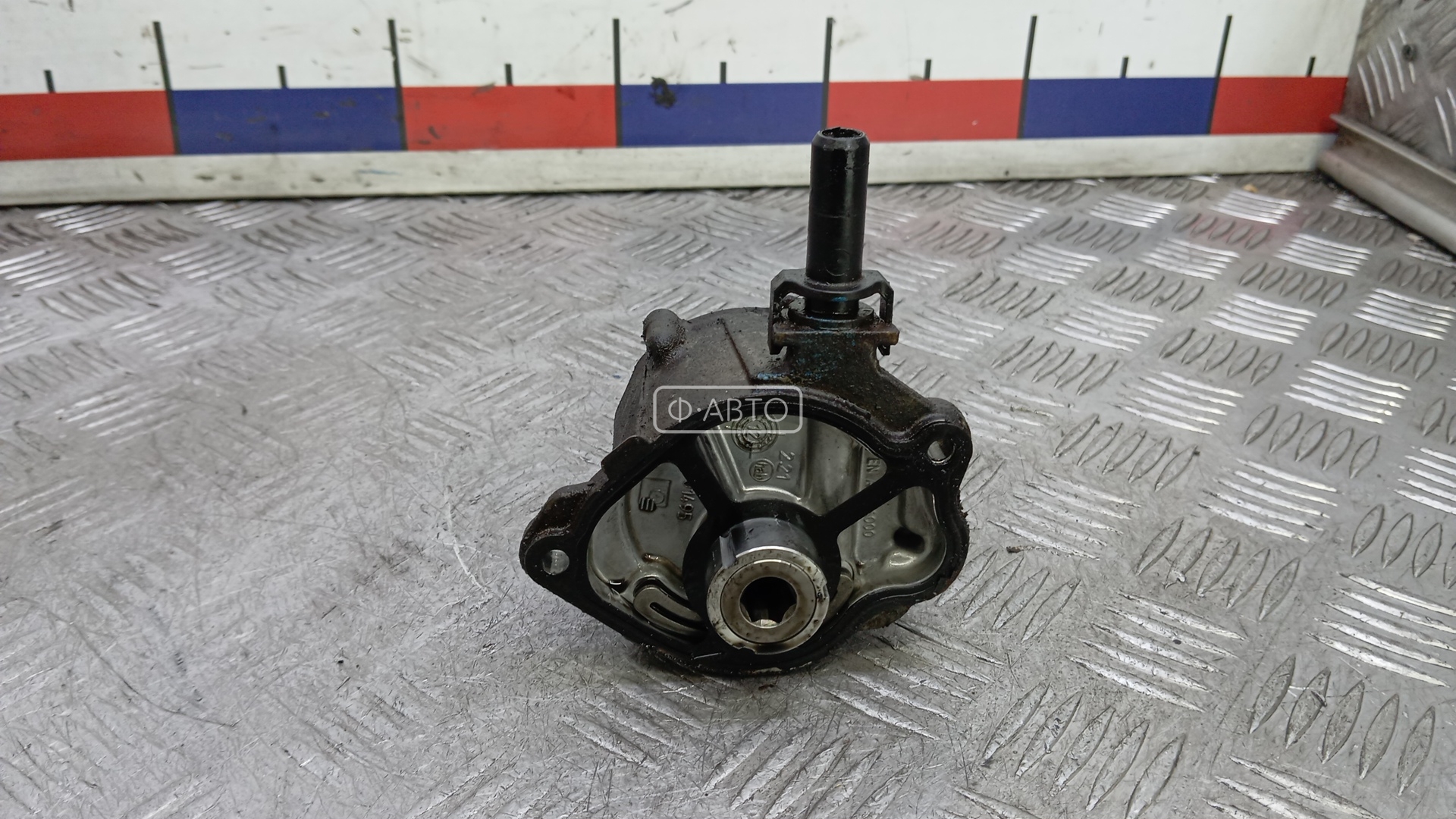 Насос вакуумный