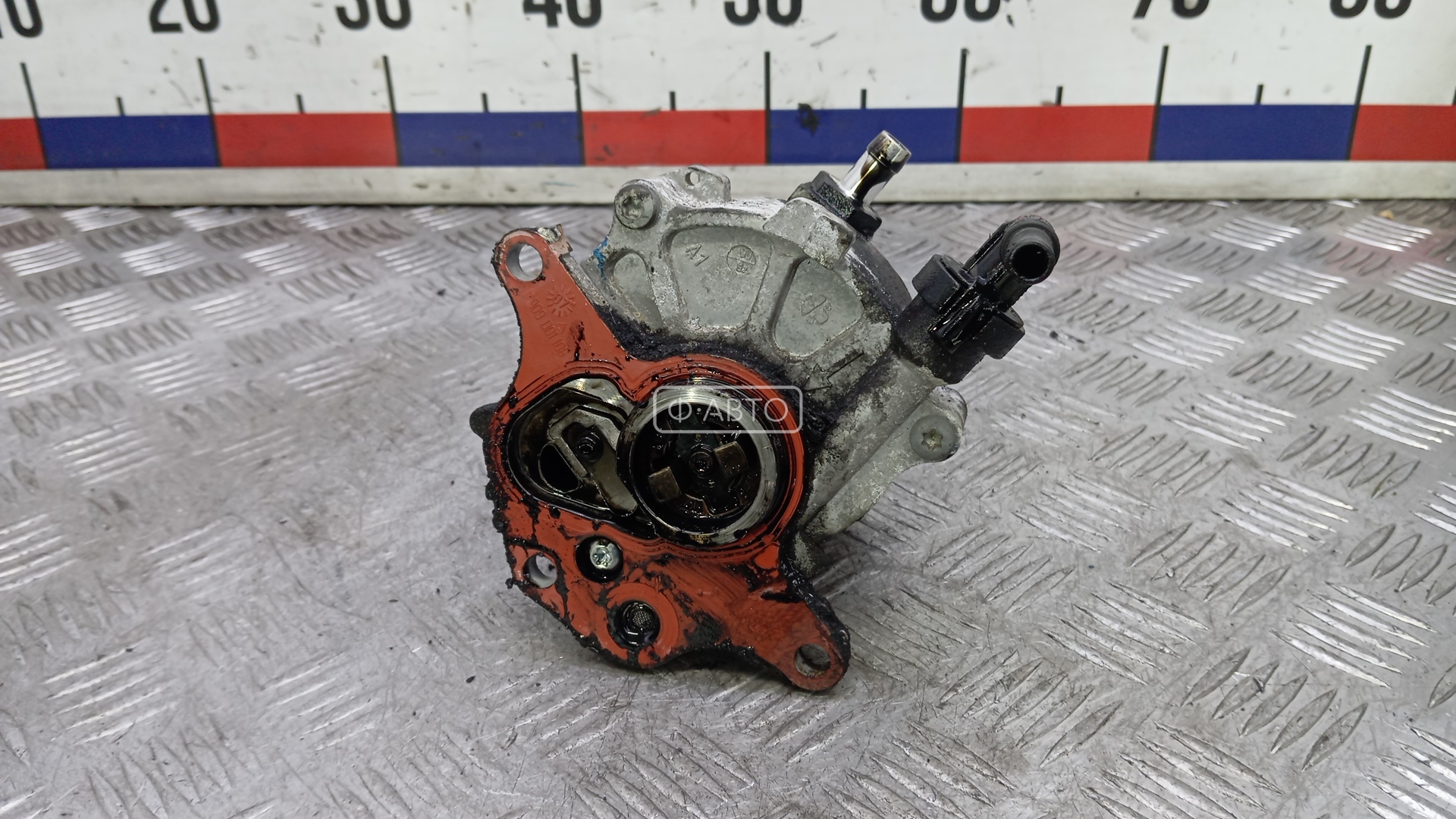 Насос вакуумный