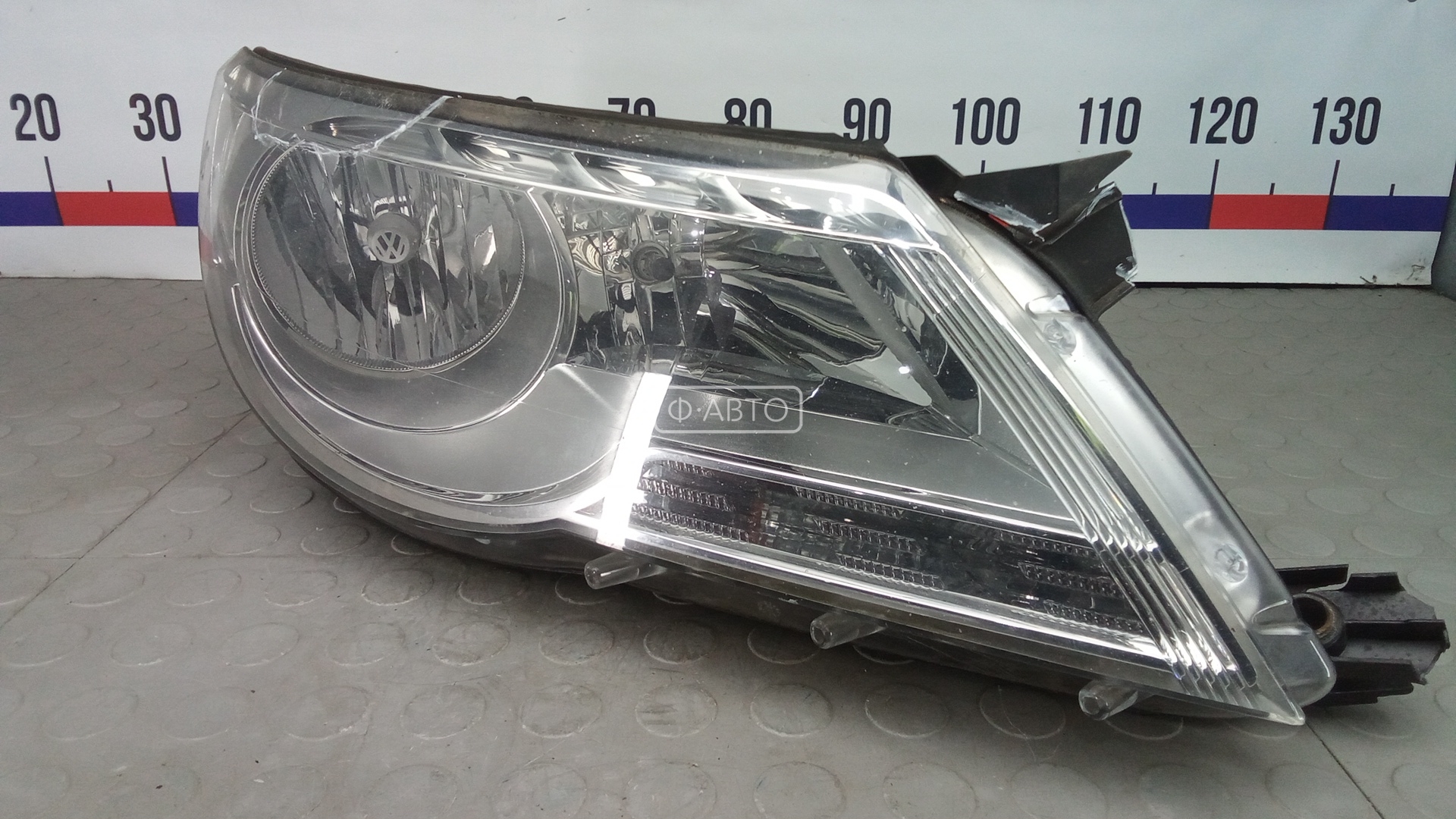 Фара правая