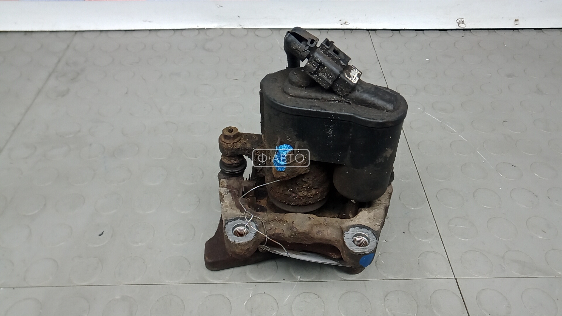 Суппорт тормозной задний правый