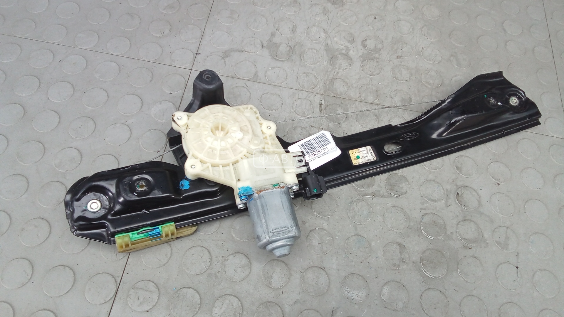 Стеклоподъемник задний правый