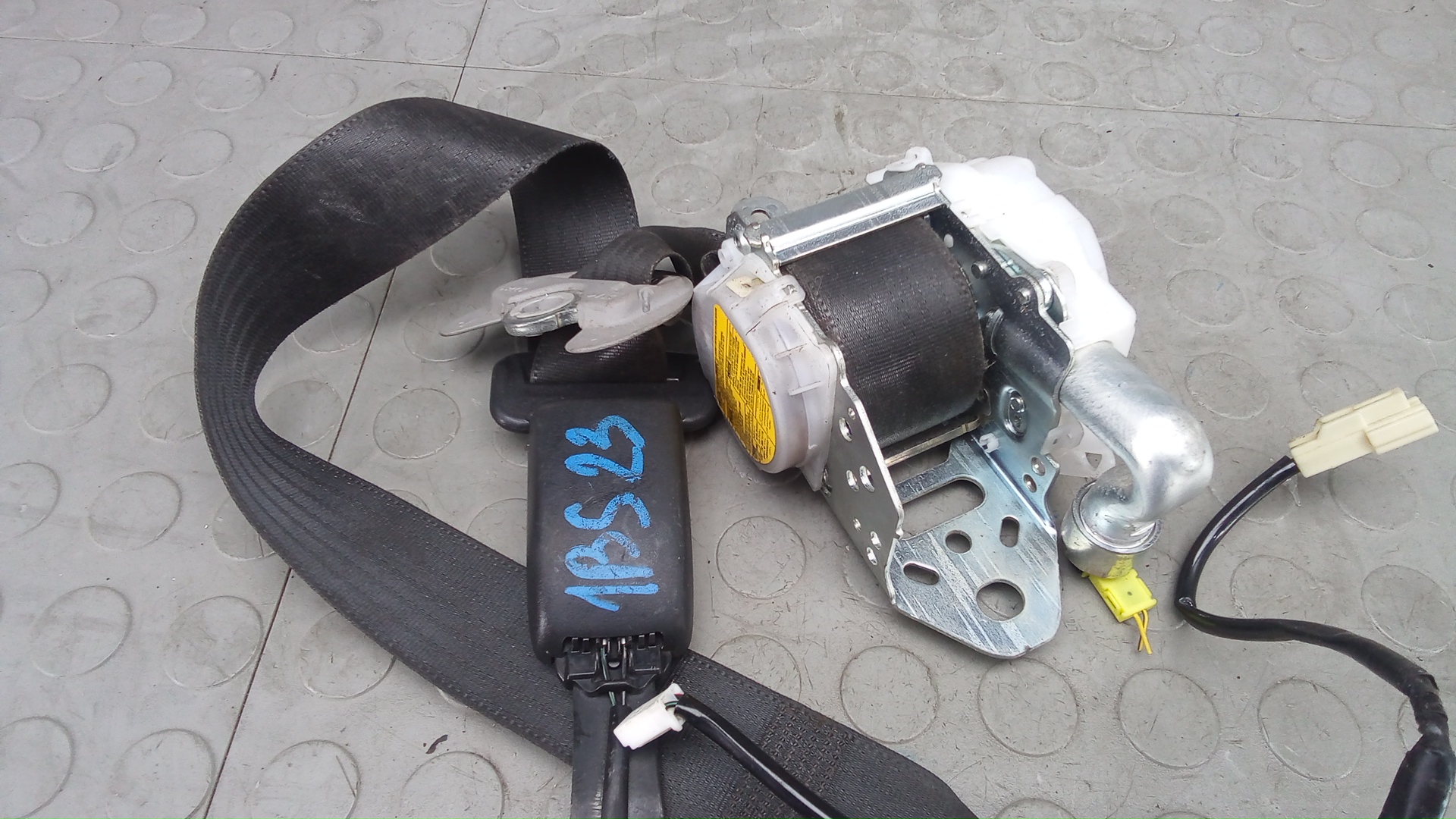 Ремень безопасности с пиропатроном сиденья переднего TOYOTA RAV 4 XA30