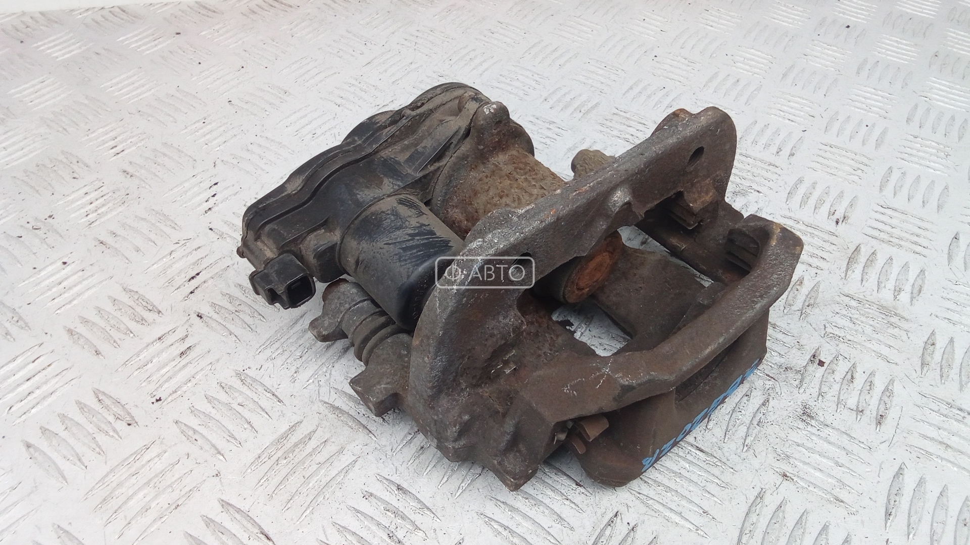 Суппорт тормозной задний правый