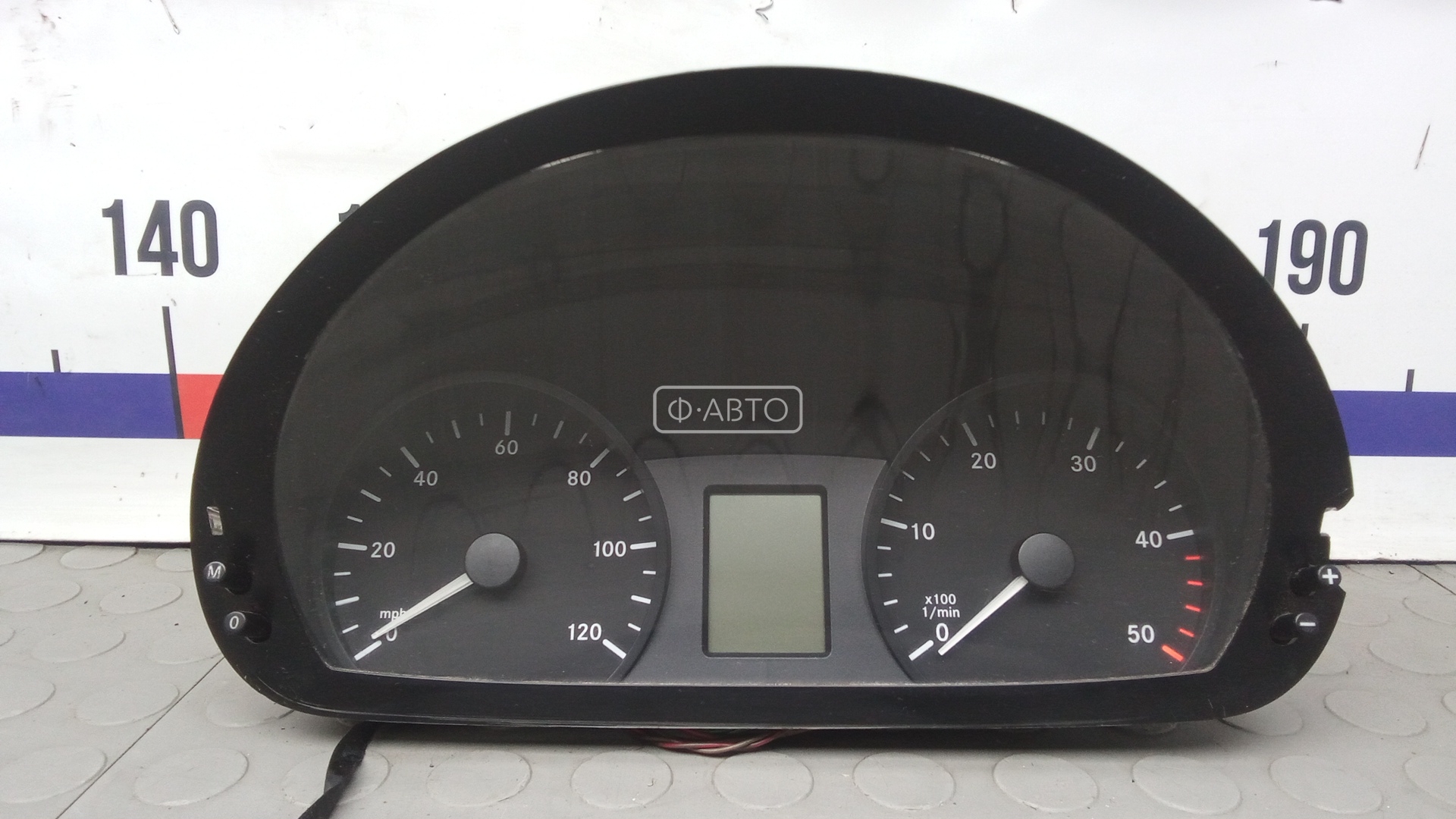 Щиток приборов