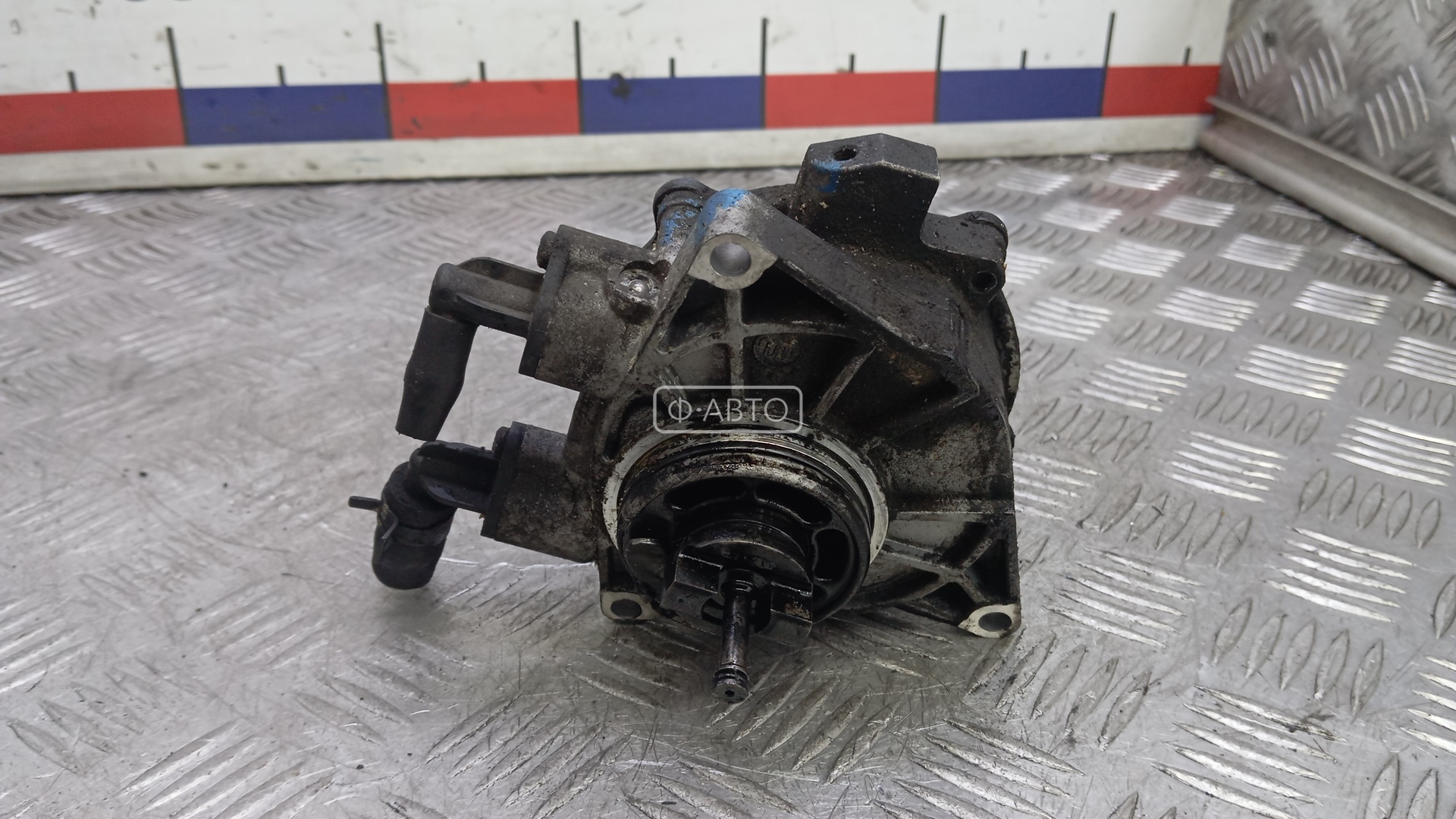 Насос вакуумный