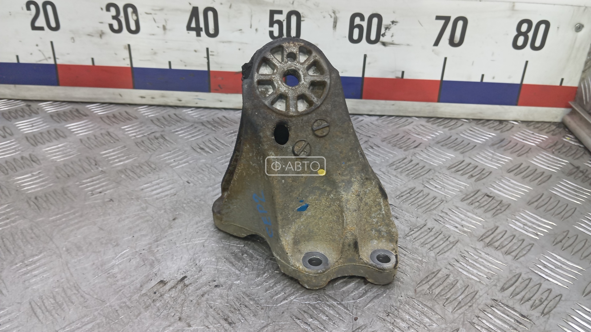 Кронштейн двигателя дизельный