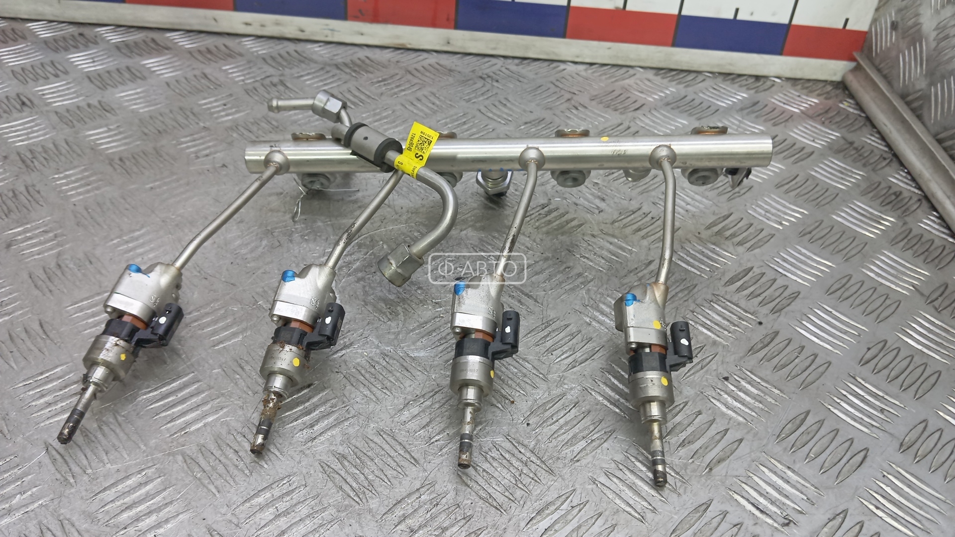 Топливная рампа бензиновая