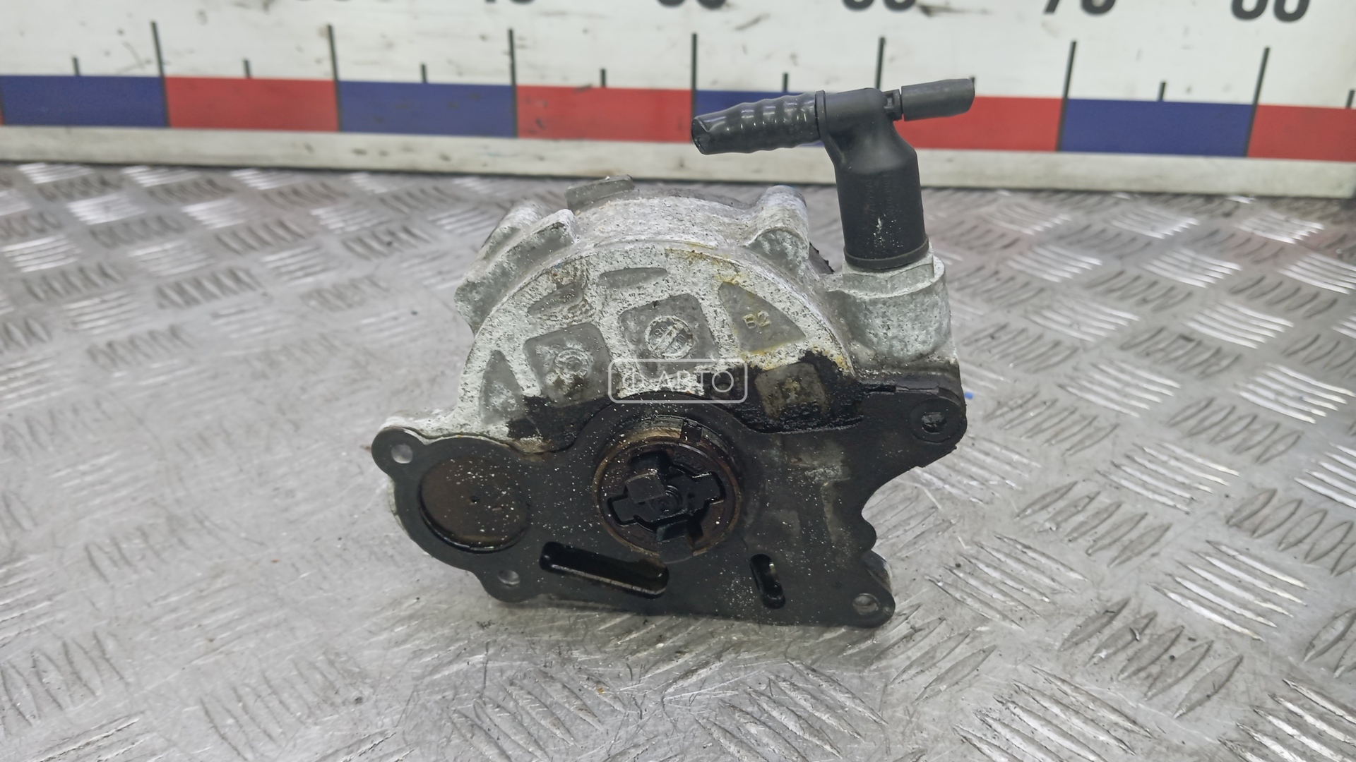 Насос вакуумный