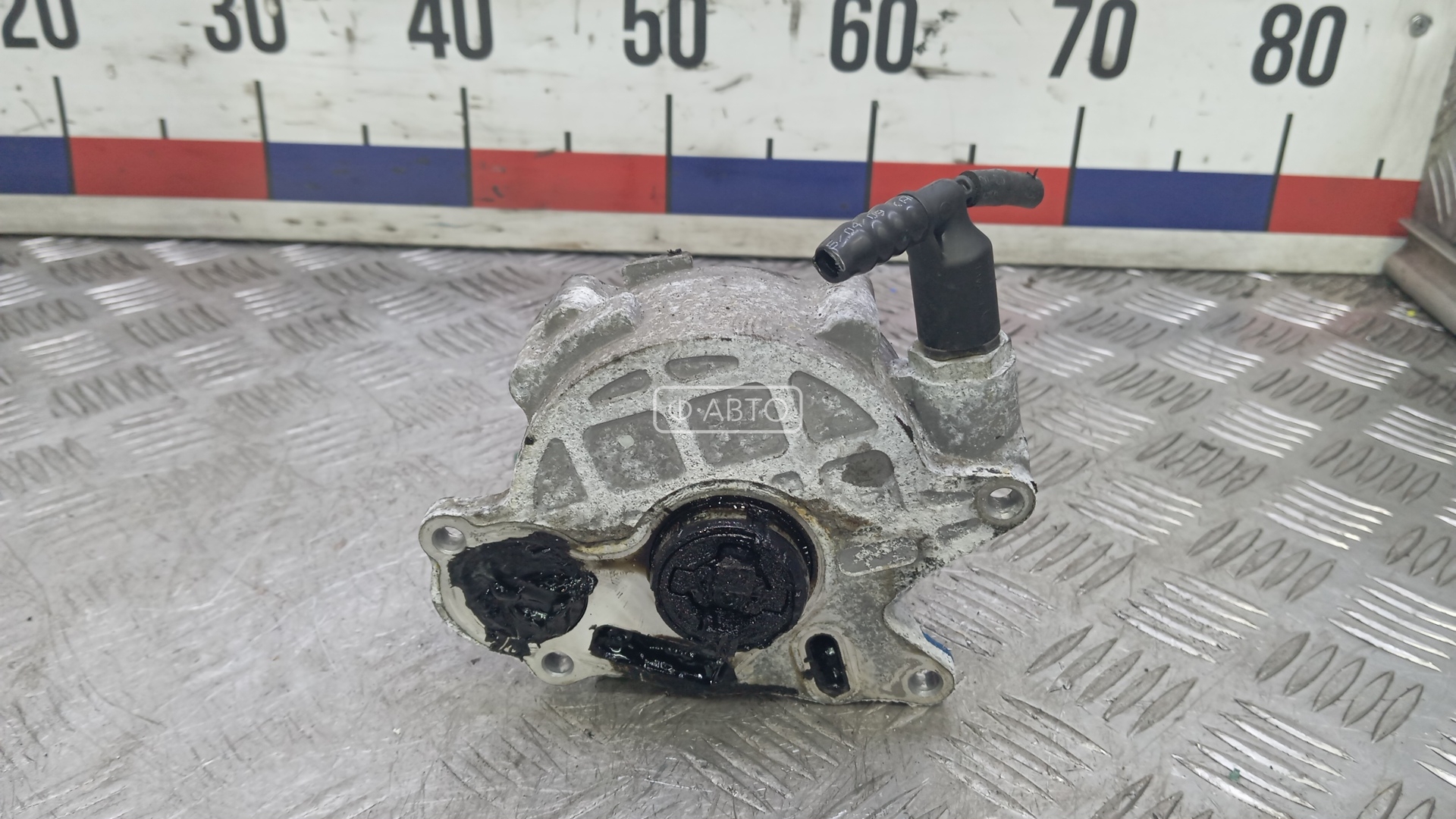 Насос вакуумный