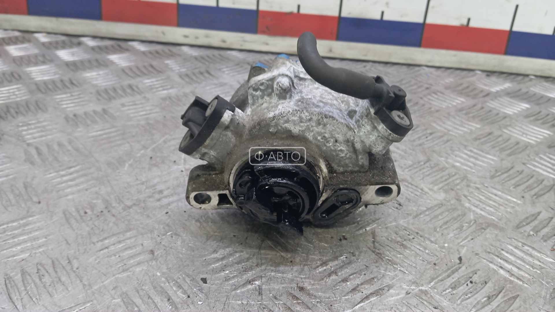 Насос вакуумный