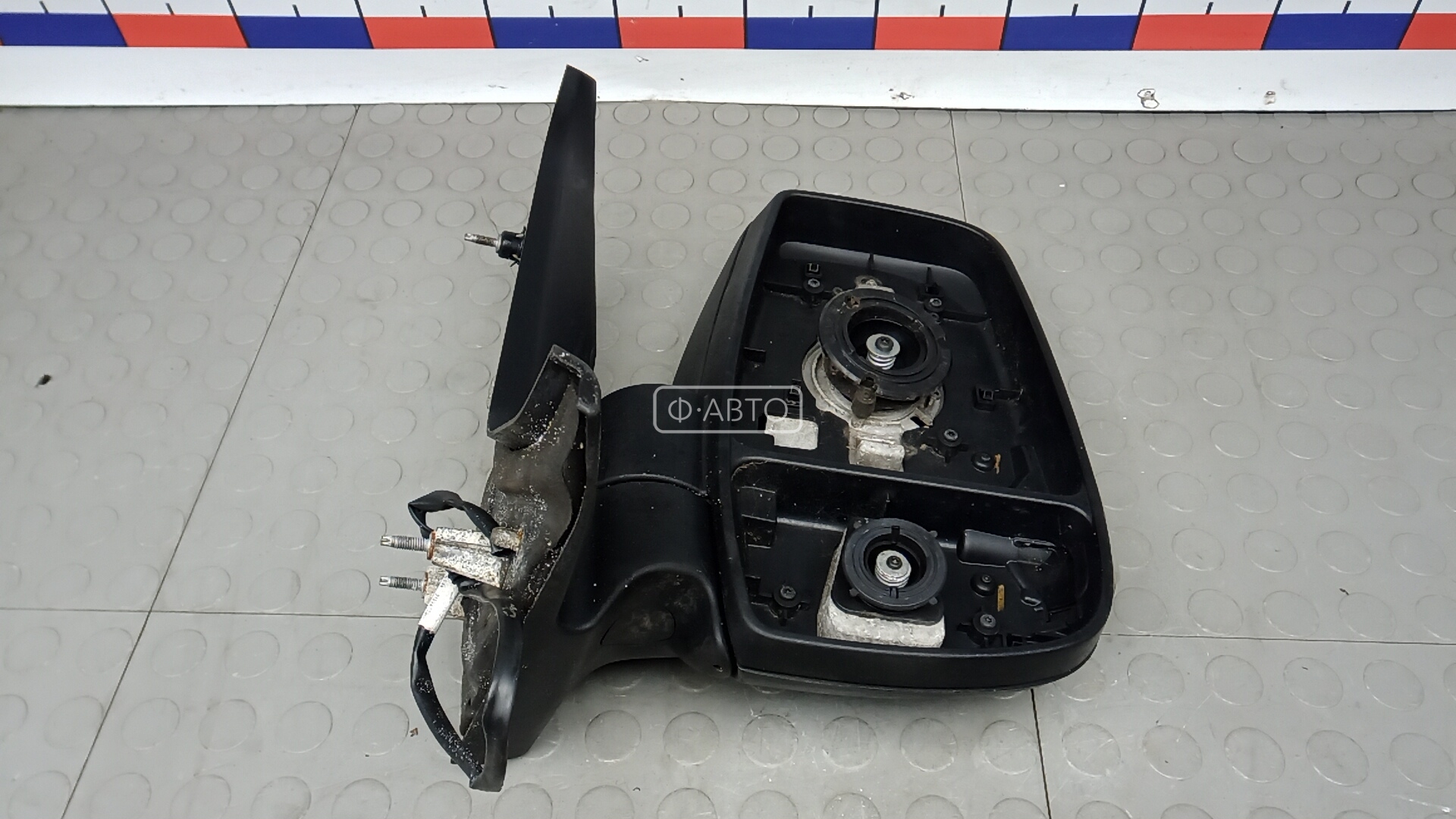 Зеркало наружное правое