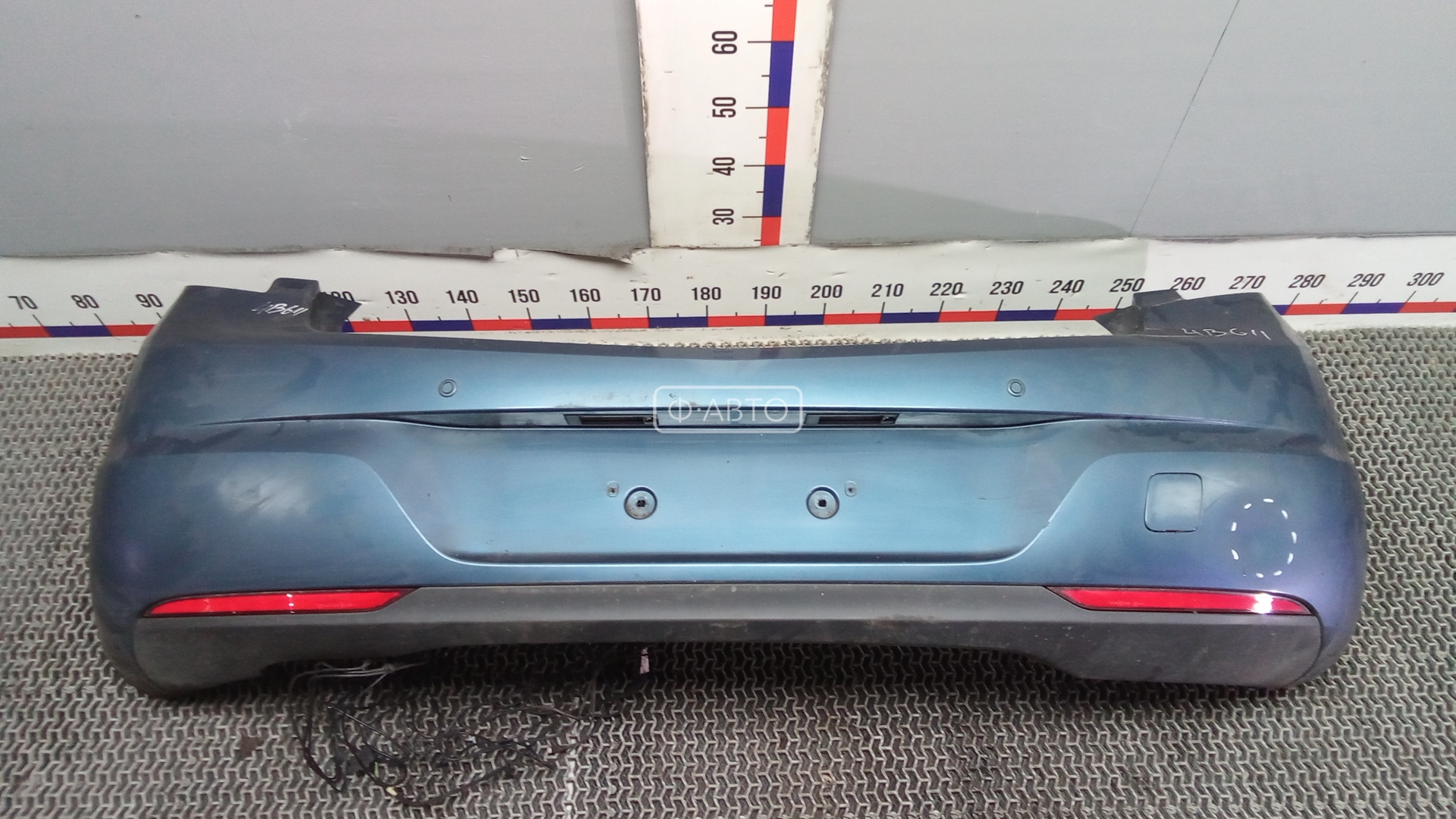 Бампер задний