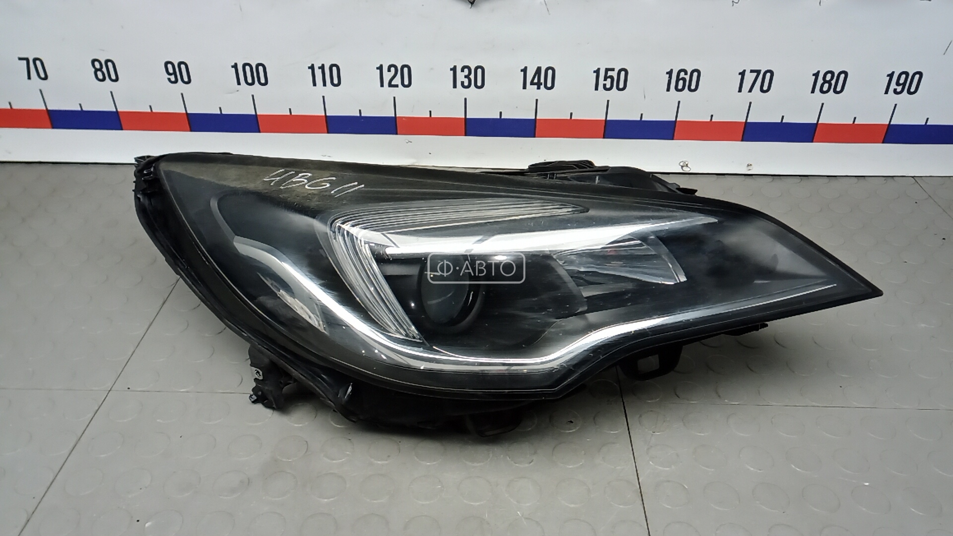 Фара правая