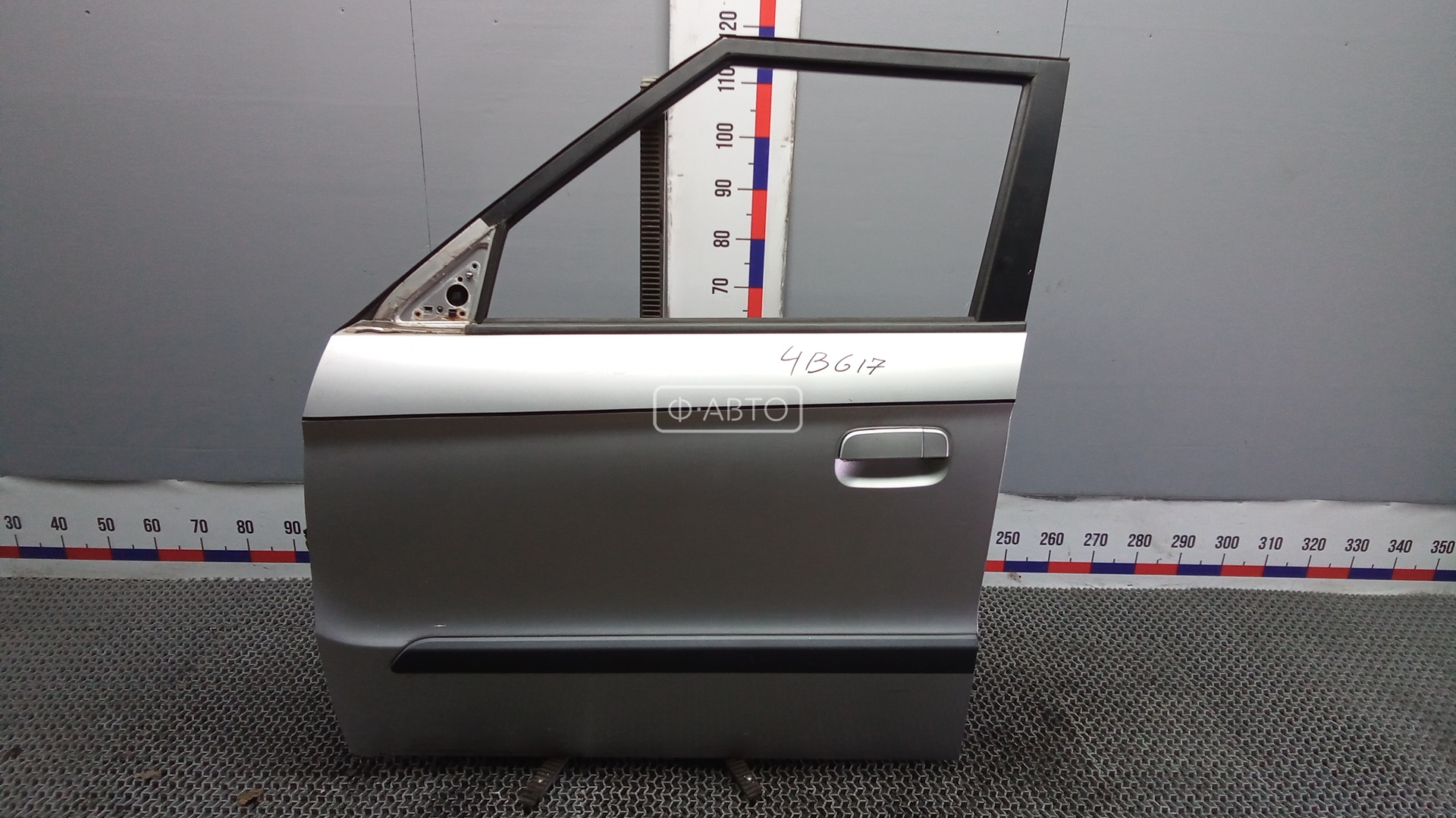 Дверь передняя левая