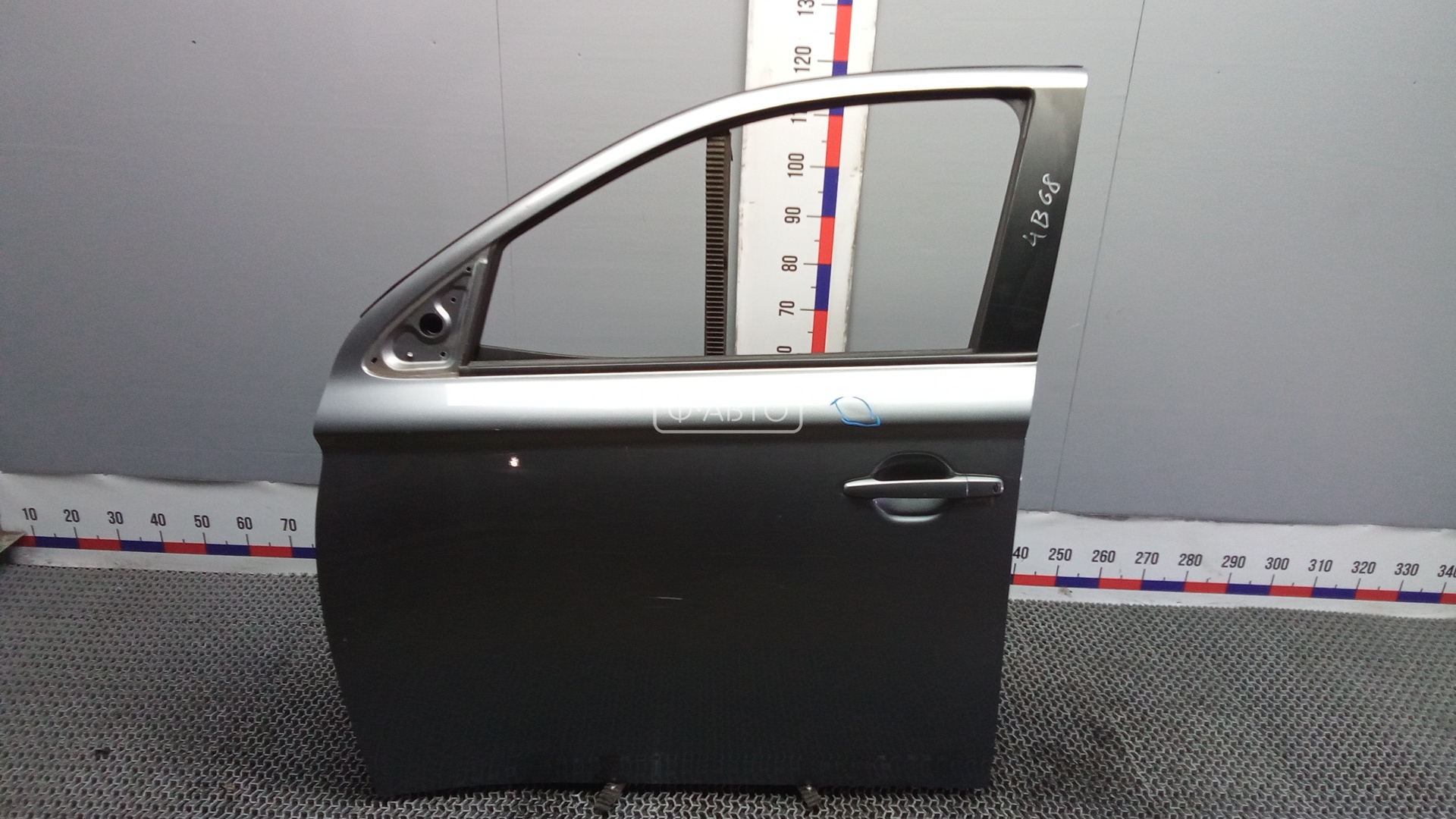 Дверь передняя левая