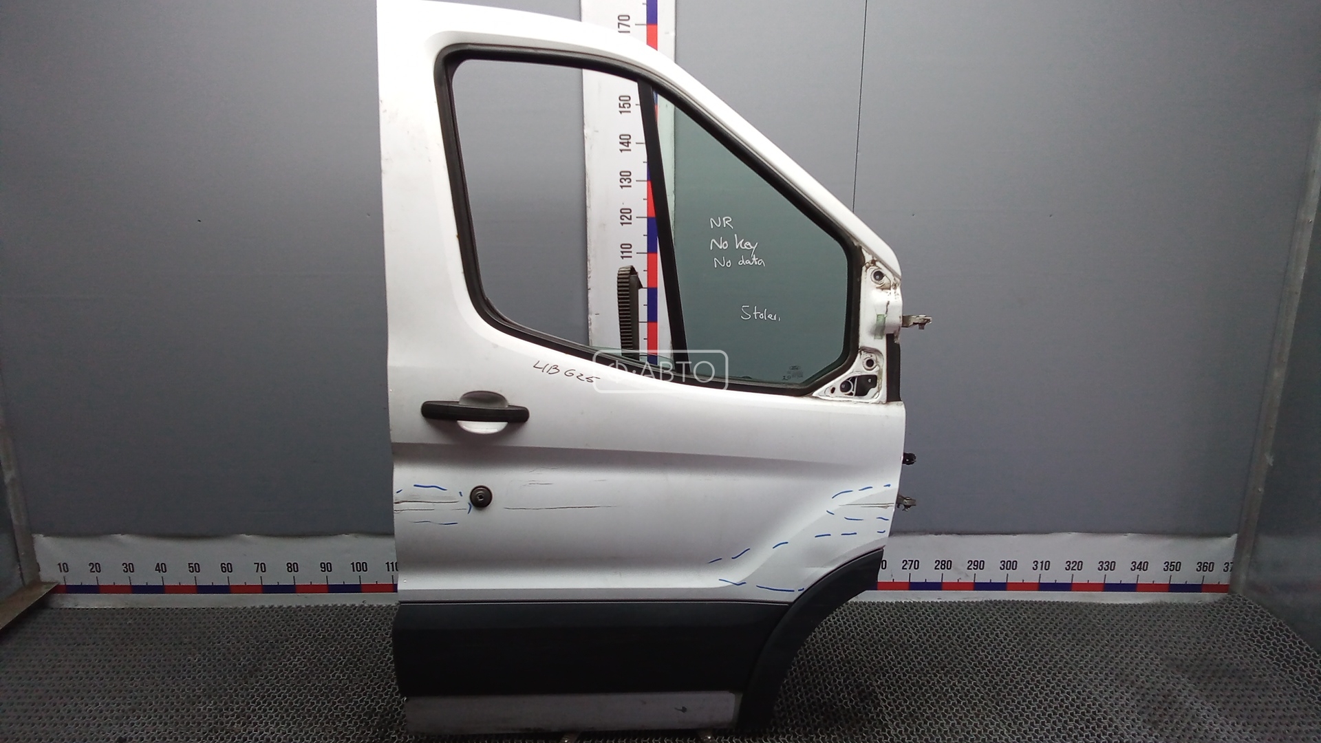 Дверь передняя правая