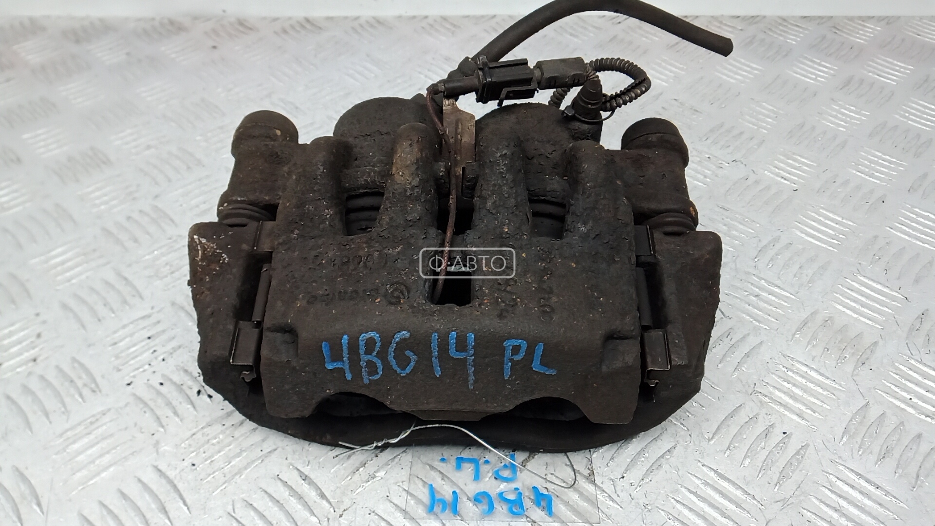 Суппорт тормозной передний левый